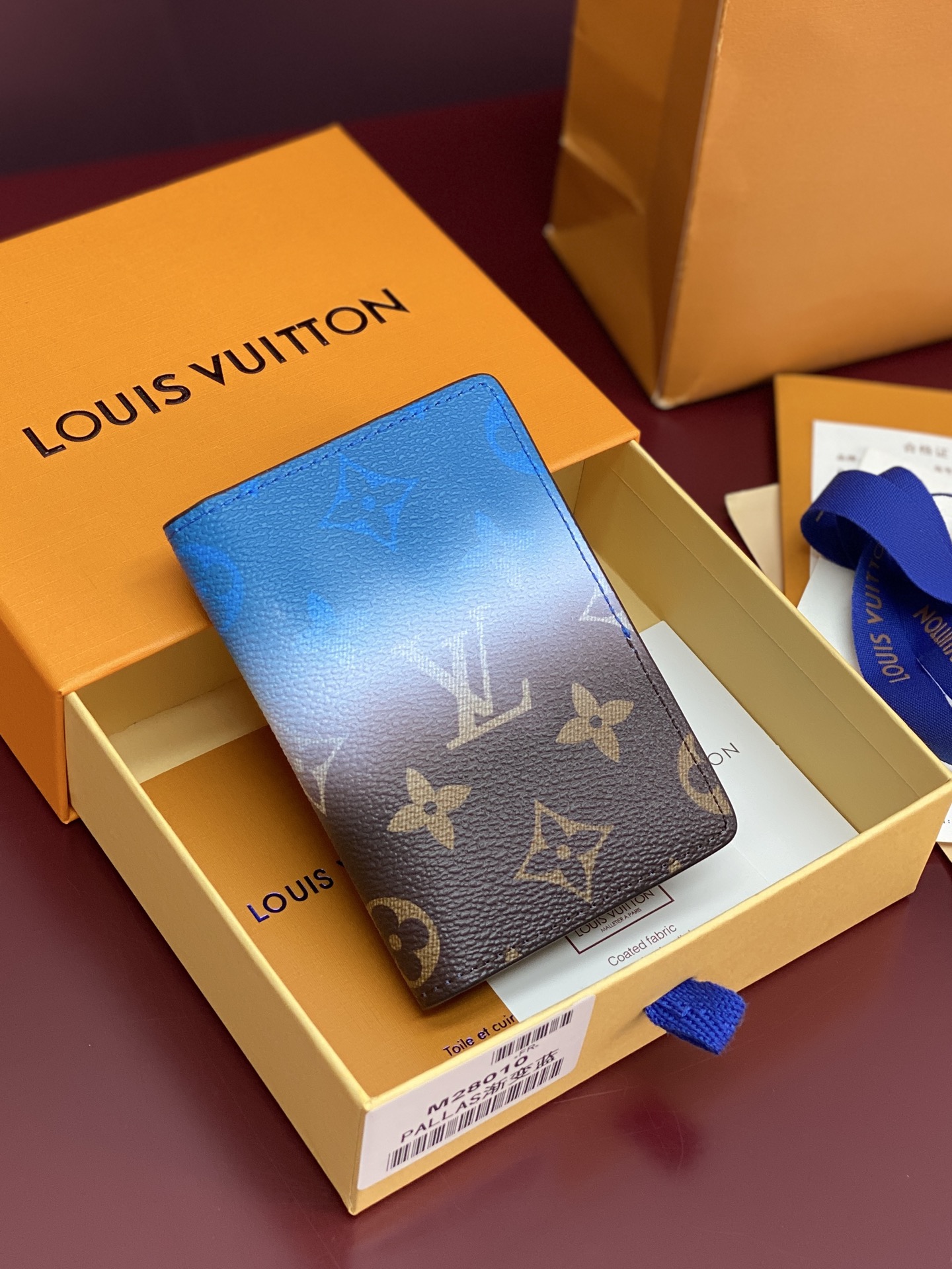 Louis Vuitton Male Basic Bag Canvas M-l