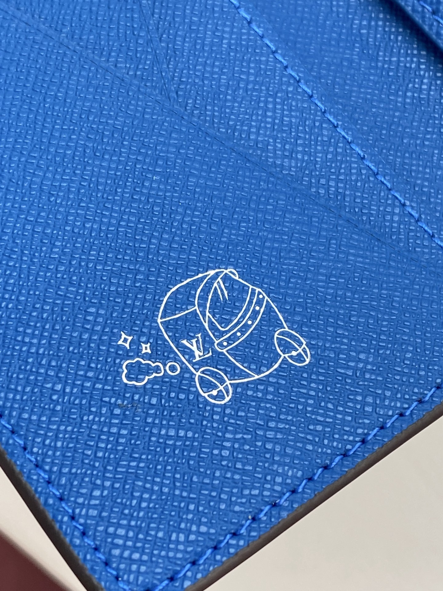 Louis Vuitton Male Basic Bag Canvas M-l