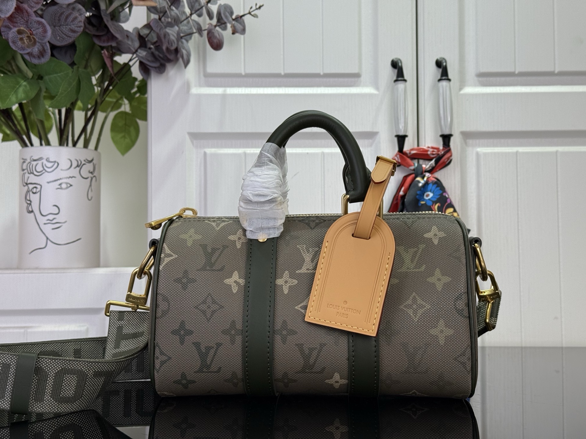 Louis Vuitton Basic Bag Canvas Green M-l-s