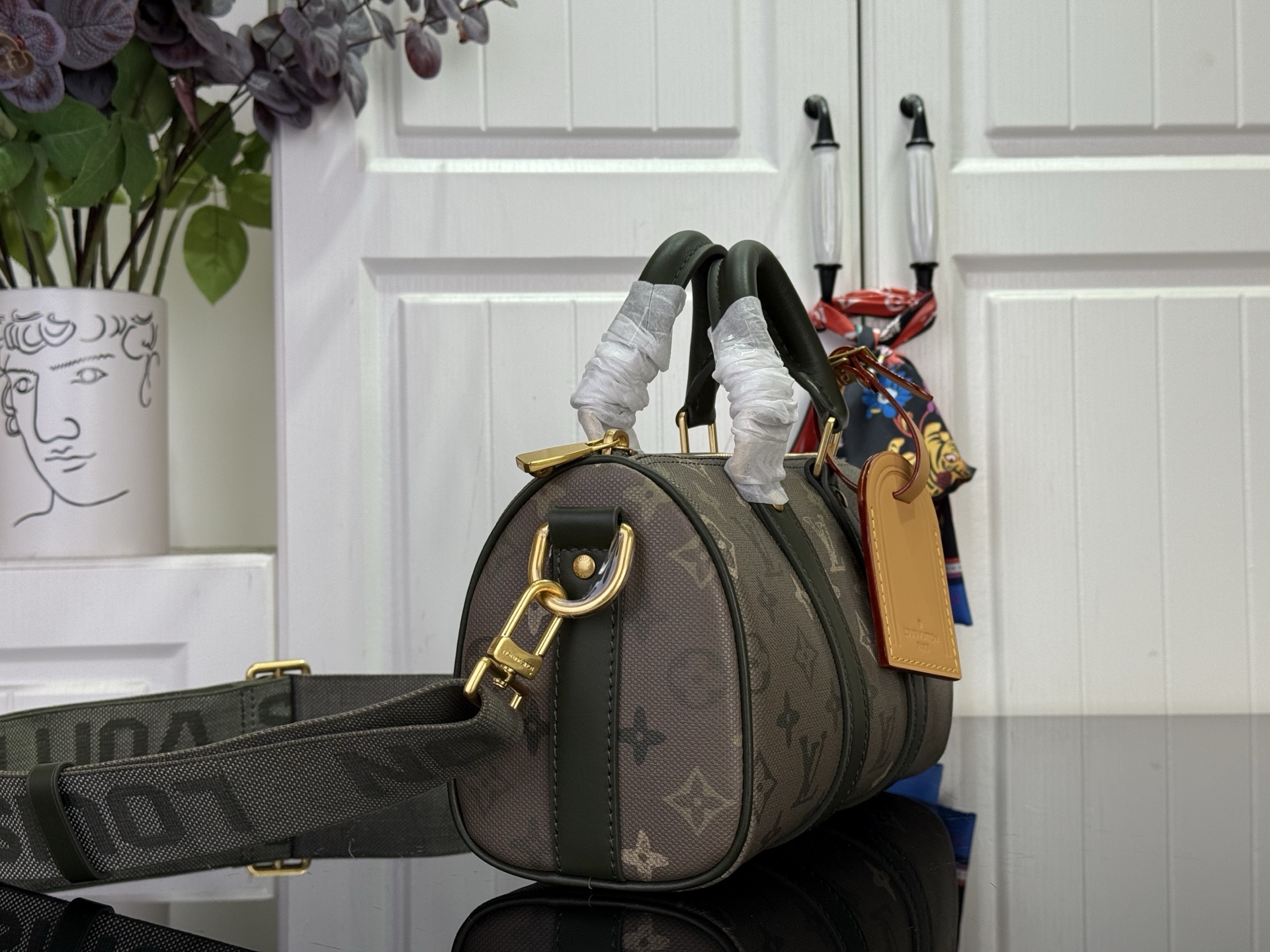 Louis Vuitton Basic Bag Canvas Green M-l-s