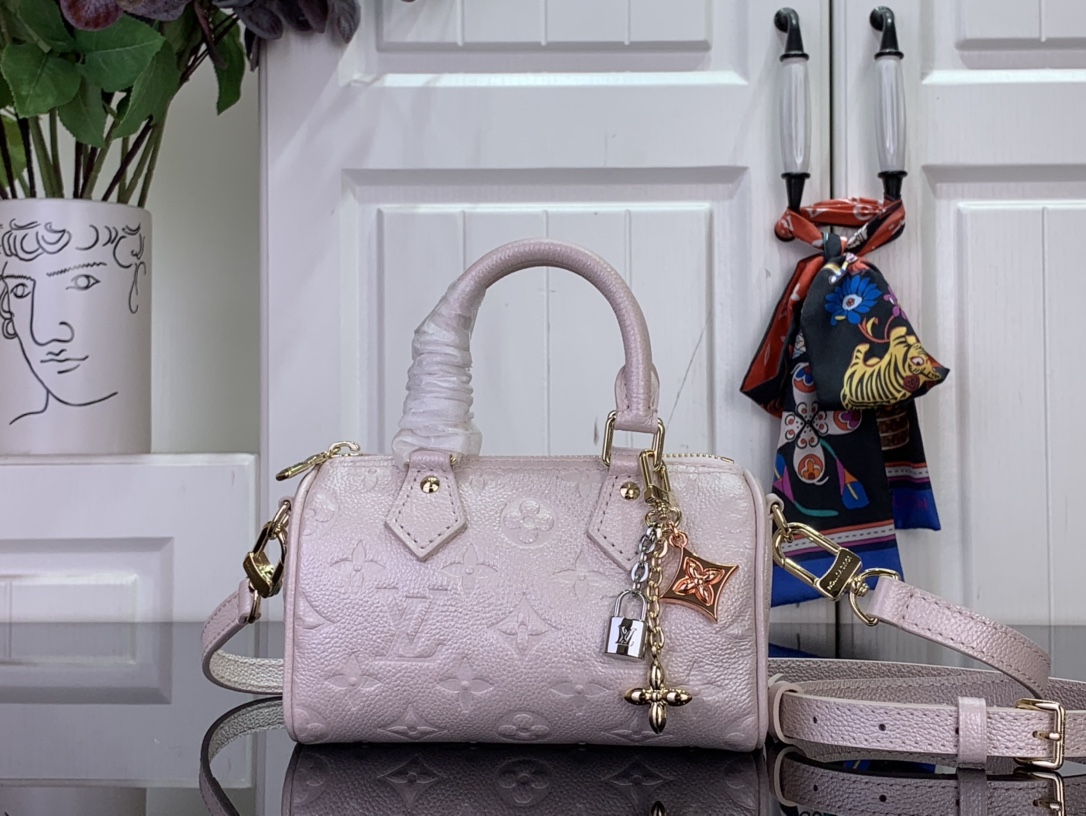 Louis Vuitton Basic Bag Blue M-s