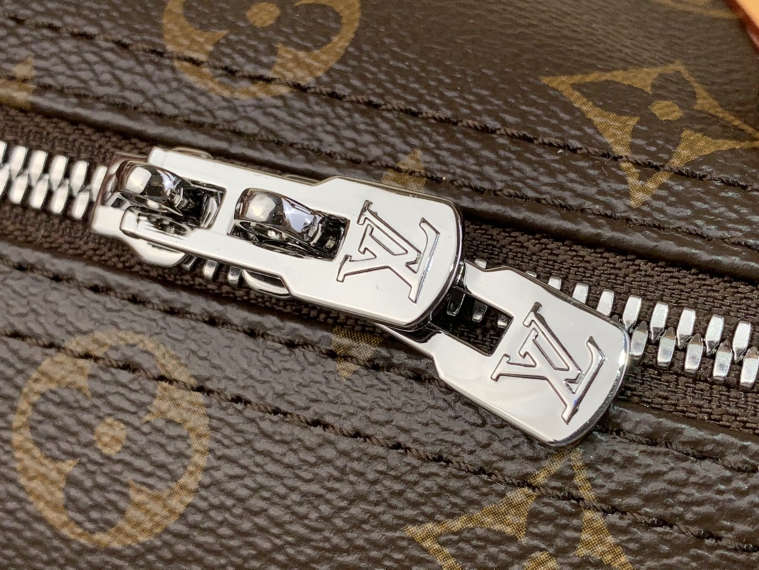 Louis Vuitton Basic Bag Canvas Black M-s