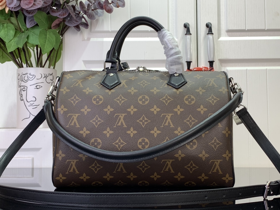 Louis Vuitton Basic Bag Canvas Black M-s