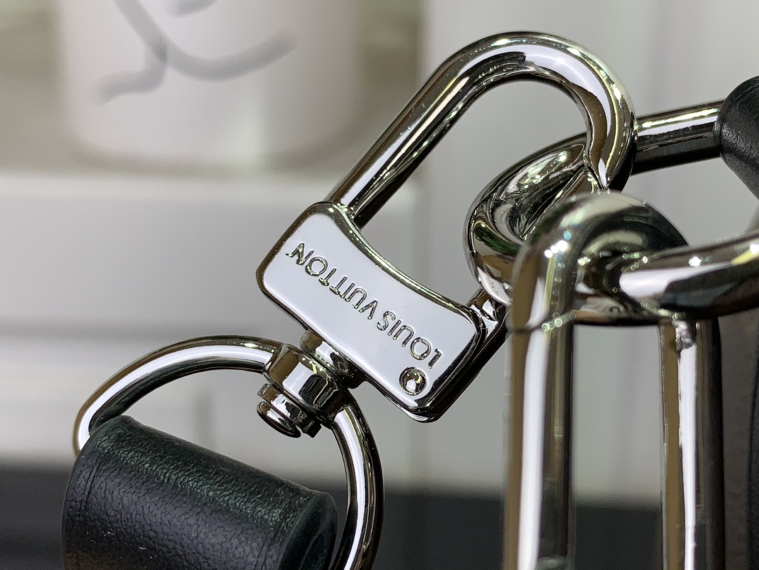 Louis Vuitton Basic Bag Canvas Black M-s