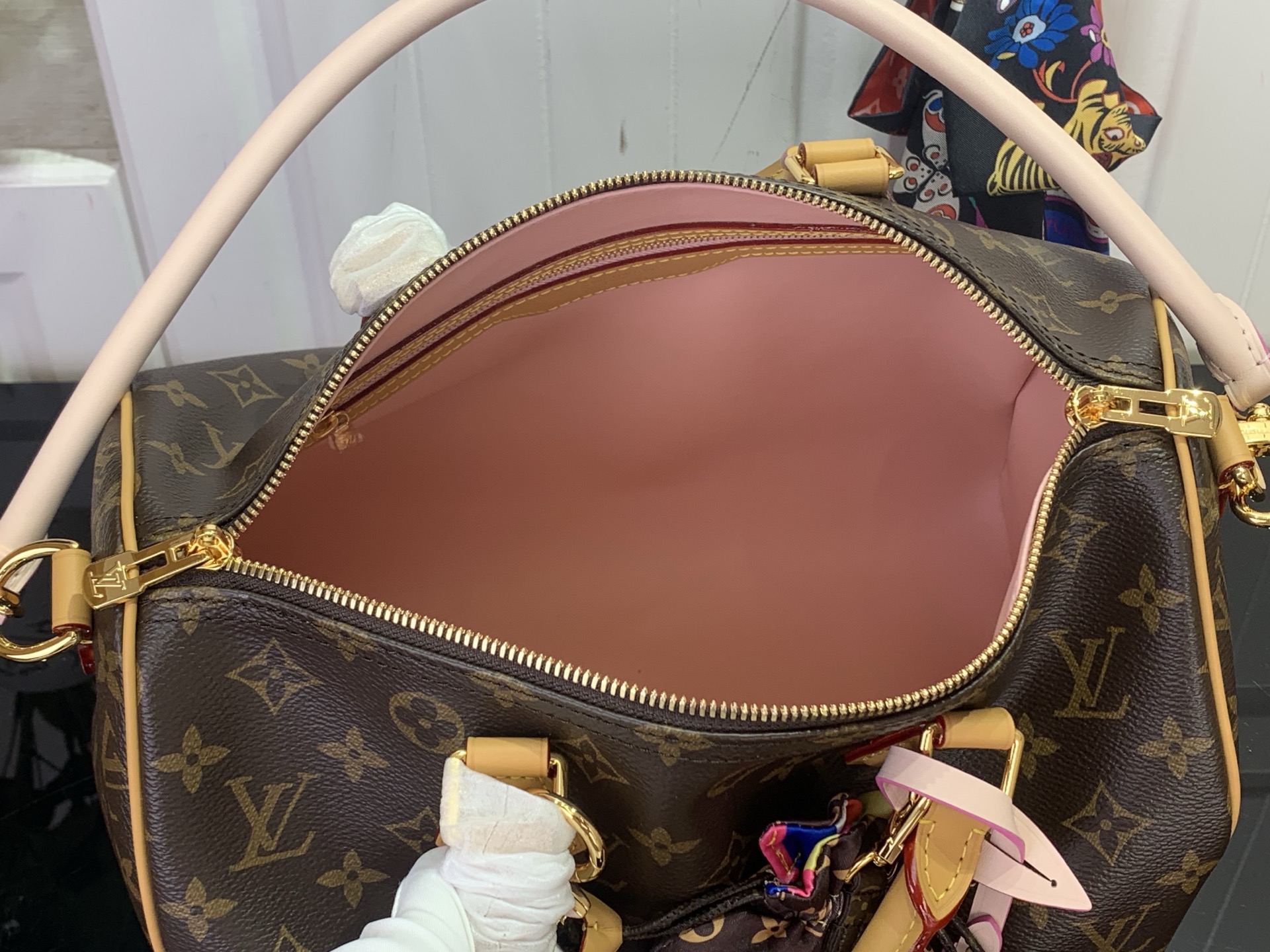 Louis Vuitton Basic Bag Canvas Black M-s