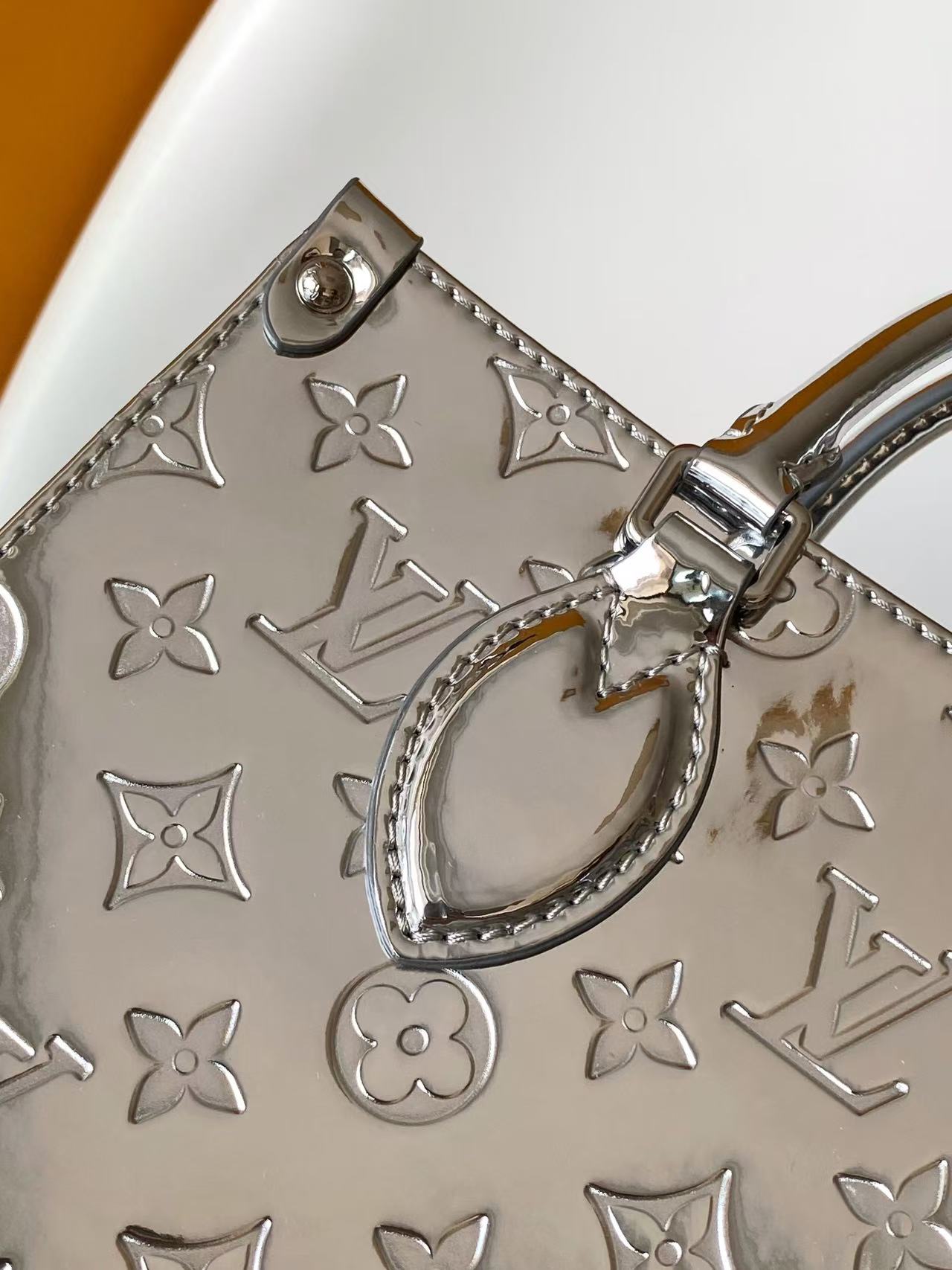 Louis Vuitton Basic Bag Canvas Silver M-l-s