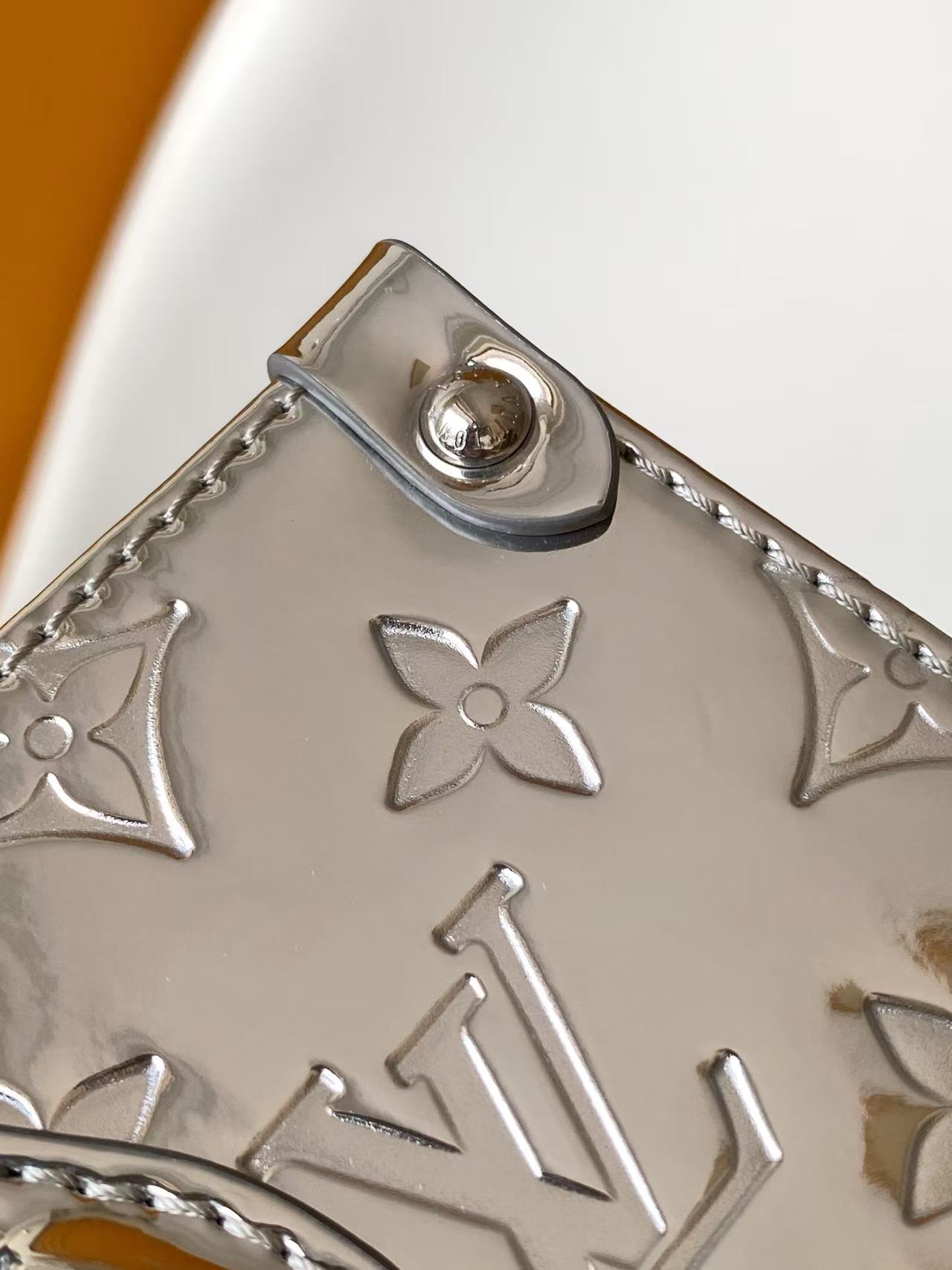 Louis Vuitton Basic Bag Canvas Silver M-l-s