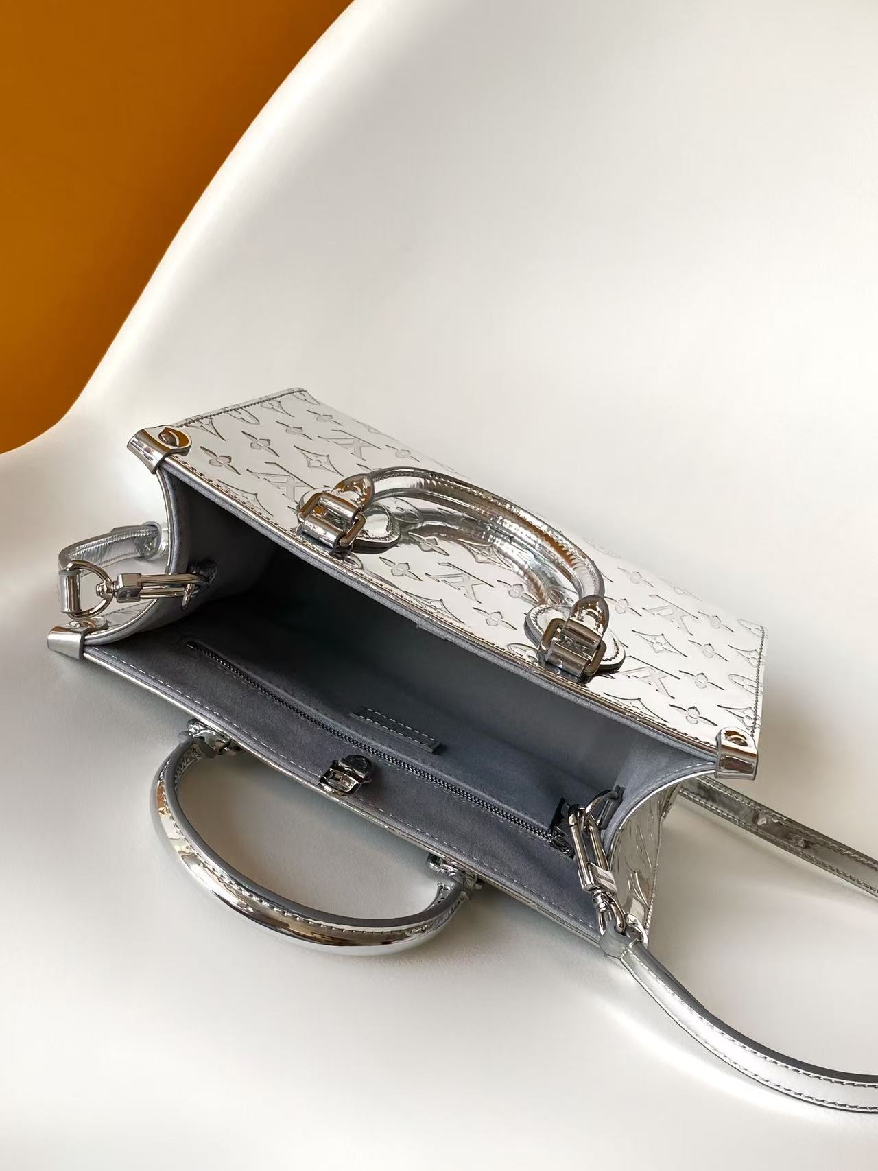 Louis Vuitton Basic Bag Canvas Silver M-l-s