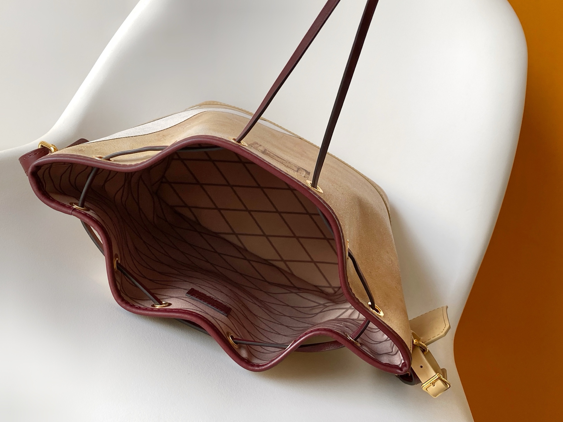 Louis Vuitton Tote Bag Cow Leather Beige M-s