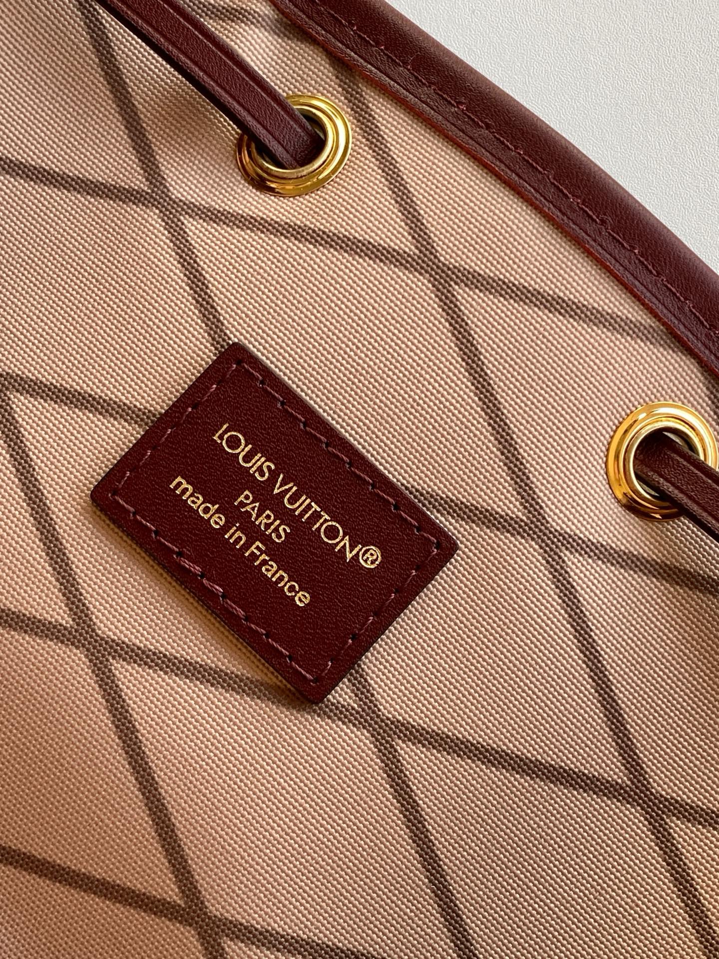 Louis Vuitton Tote Bag Cow Leather Beige M-s