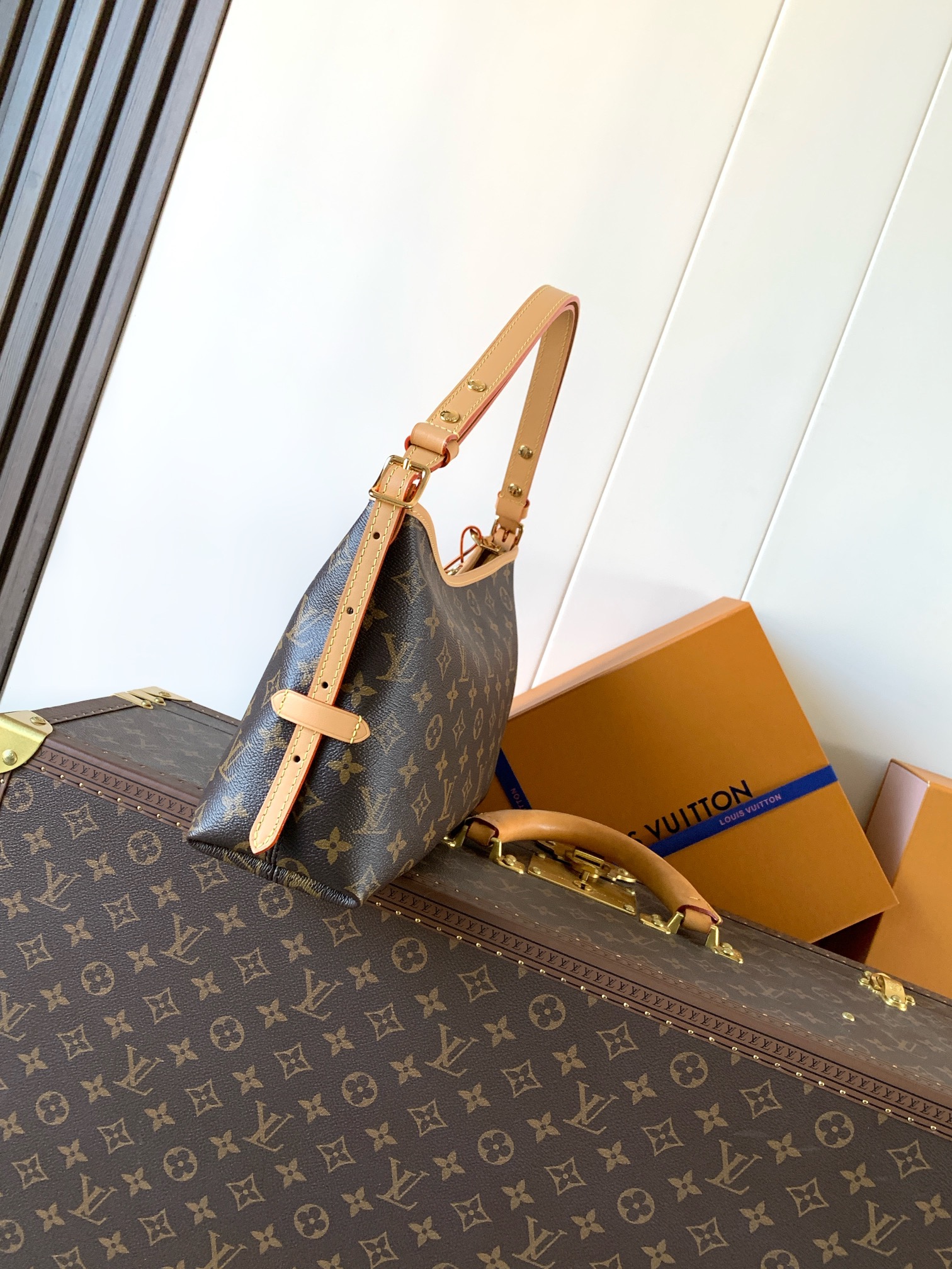 Louis Vuitton Clutch Bag Cow Leather Gold M-l-s