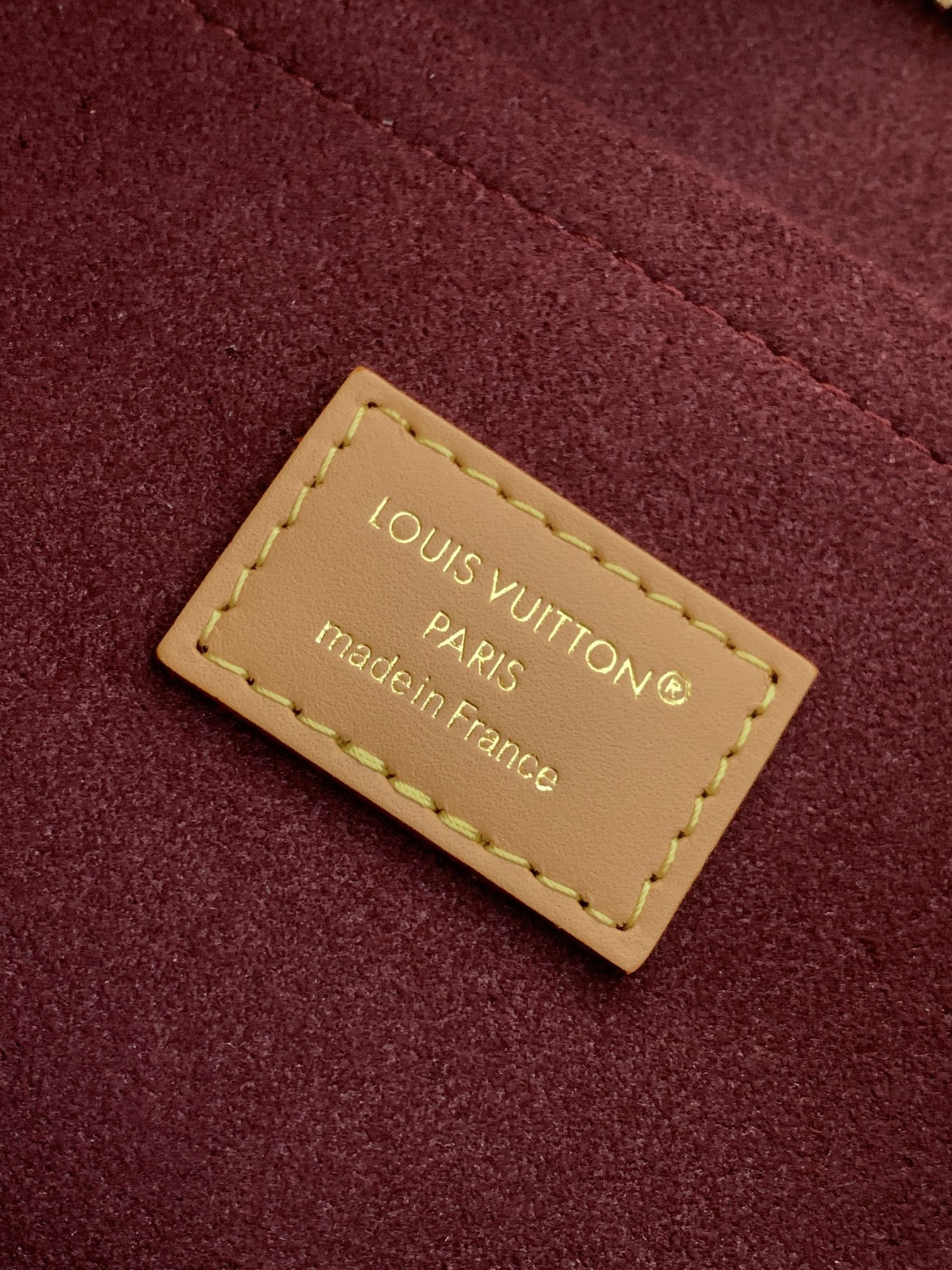 Louis Vuitton Clutch Bag Cow Leather Gold M-l-s