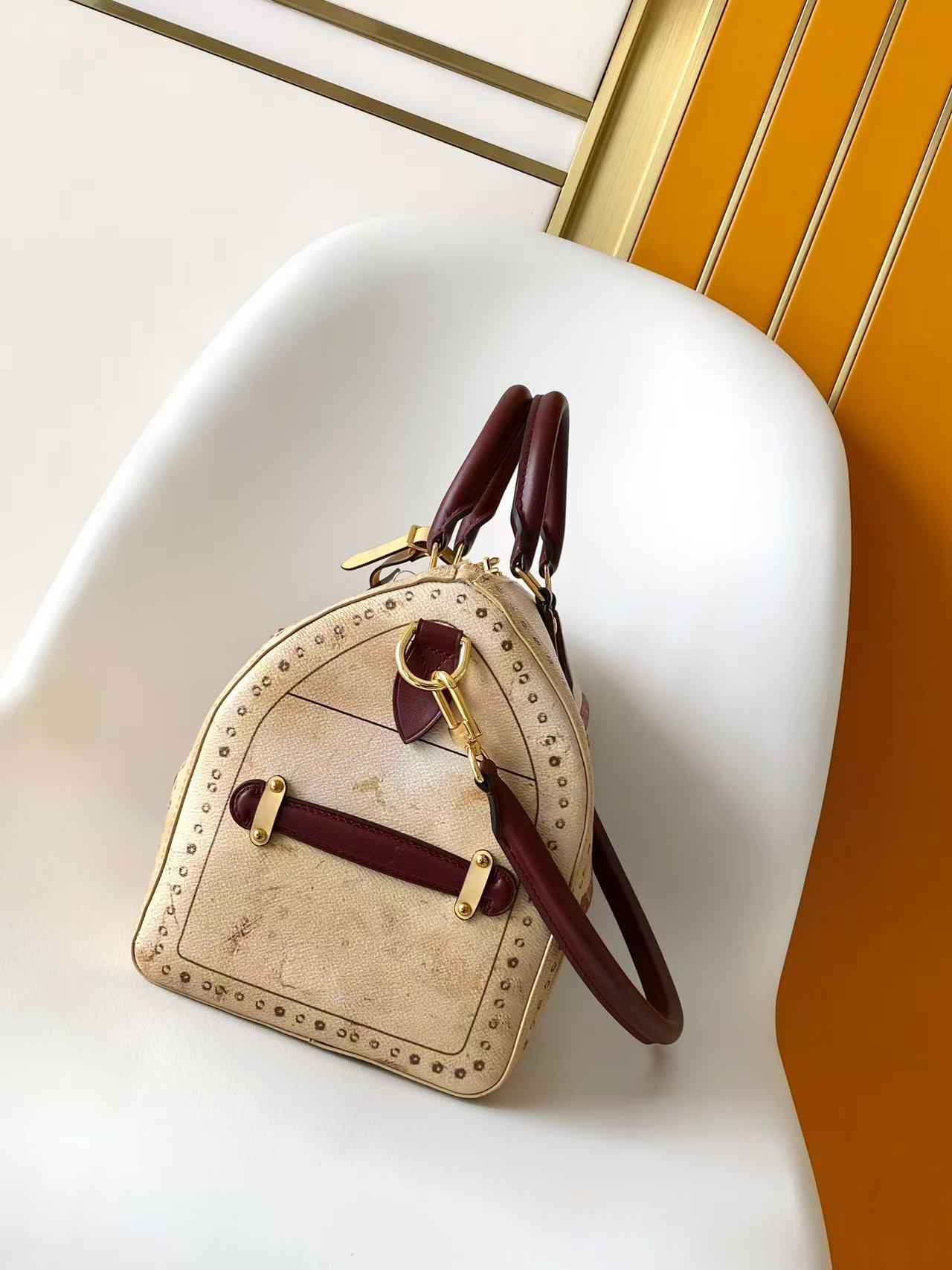 Louis Vuitton Basic Bag Canvas M-l-s