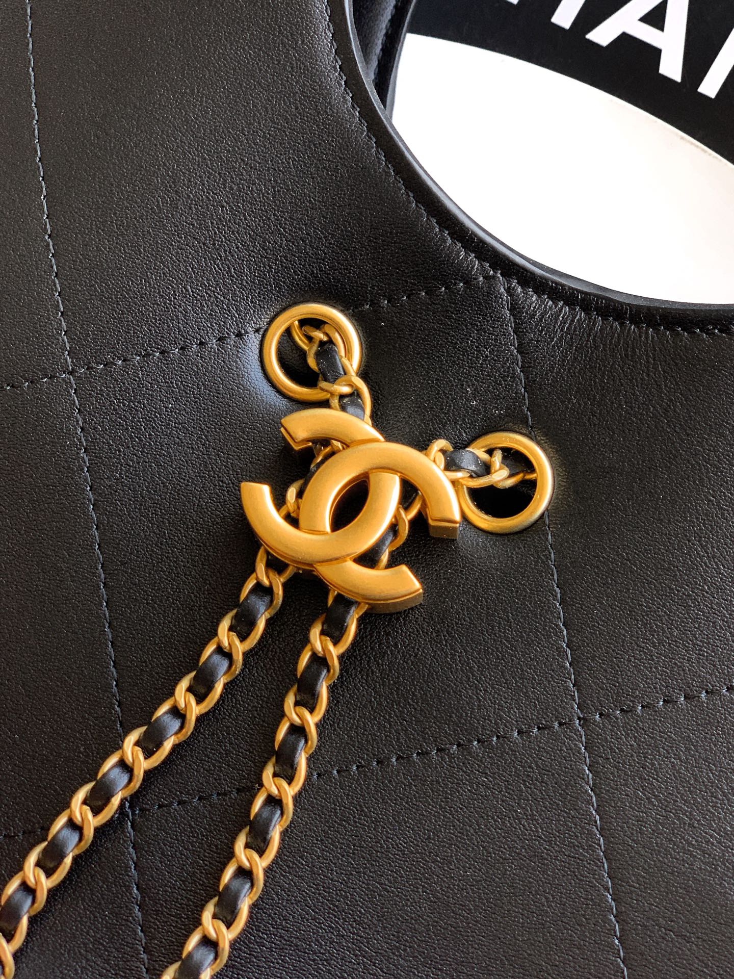 Chanel Basic Bag Black 17cm-l