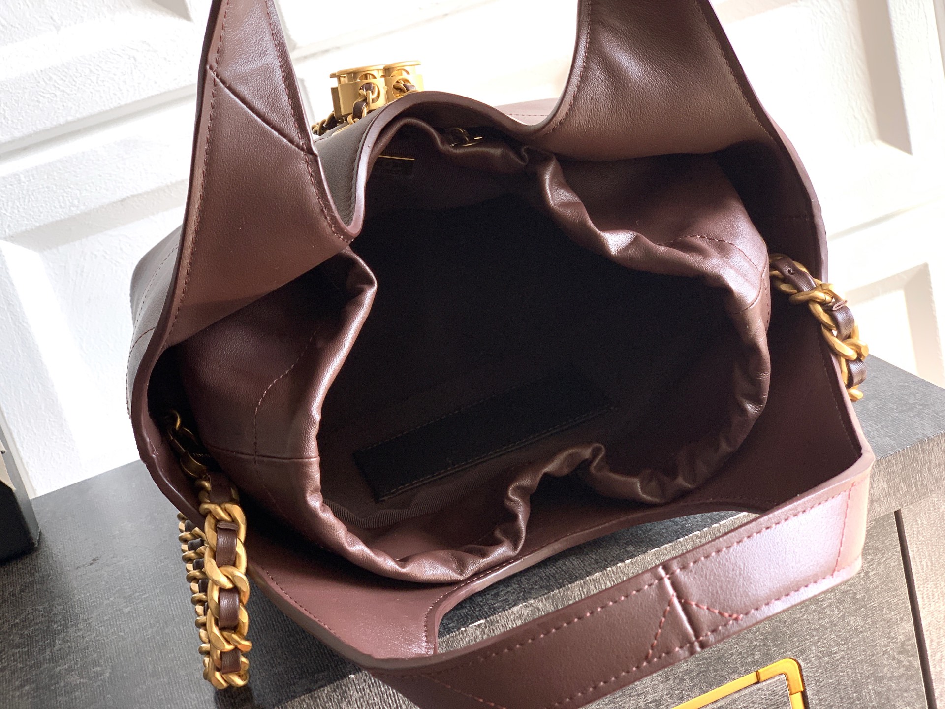 Chanel Basic Bag 17cm-l