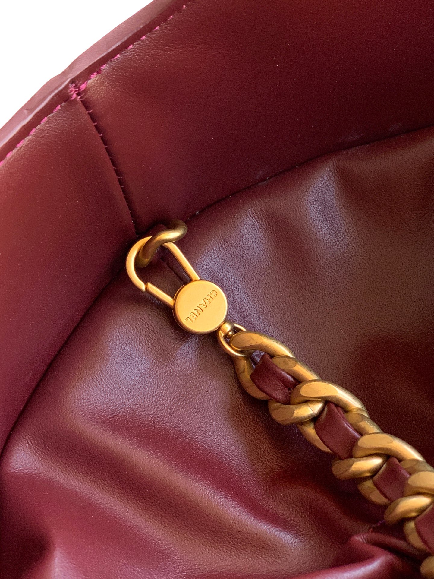 Chanel Basic Bag Red 17cm-l