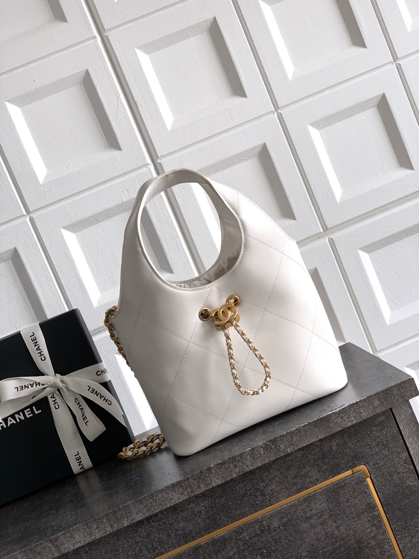 Chanel Basic Bag White 17cm-l