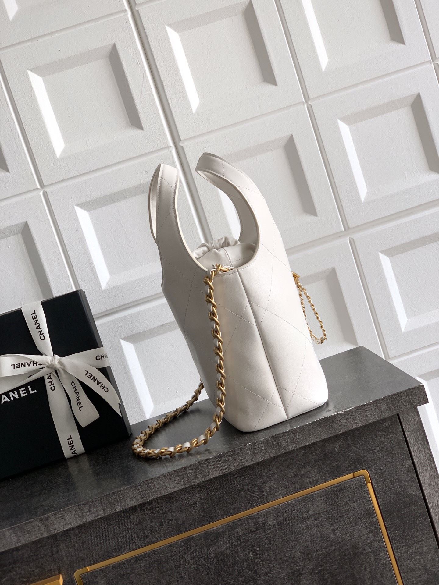 Chanel Basic Bag White 17cm-l