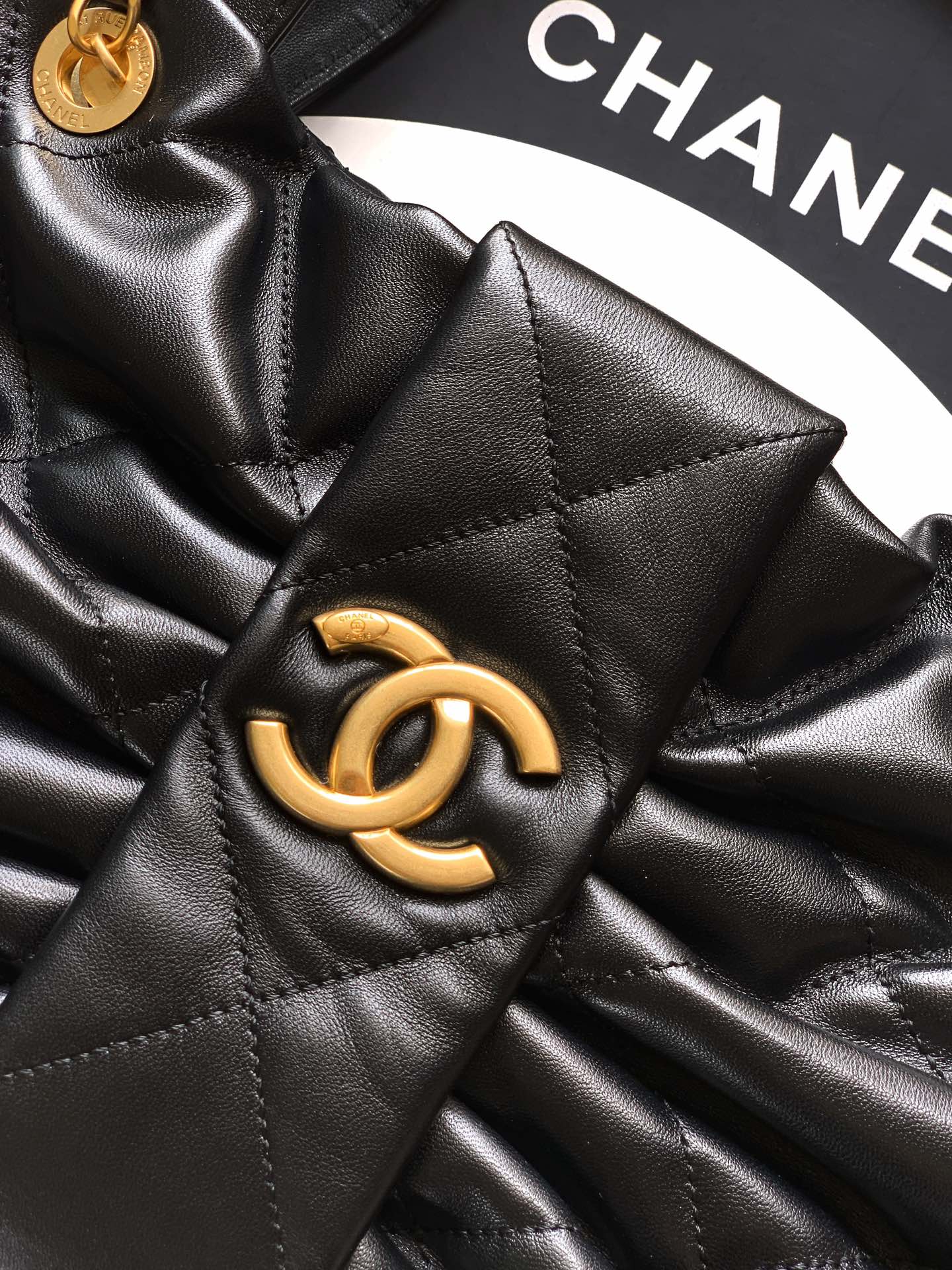 Chanel Female Basic Bag Sheepskin Black Waterproof M-l