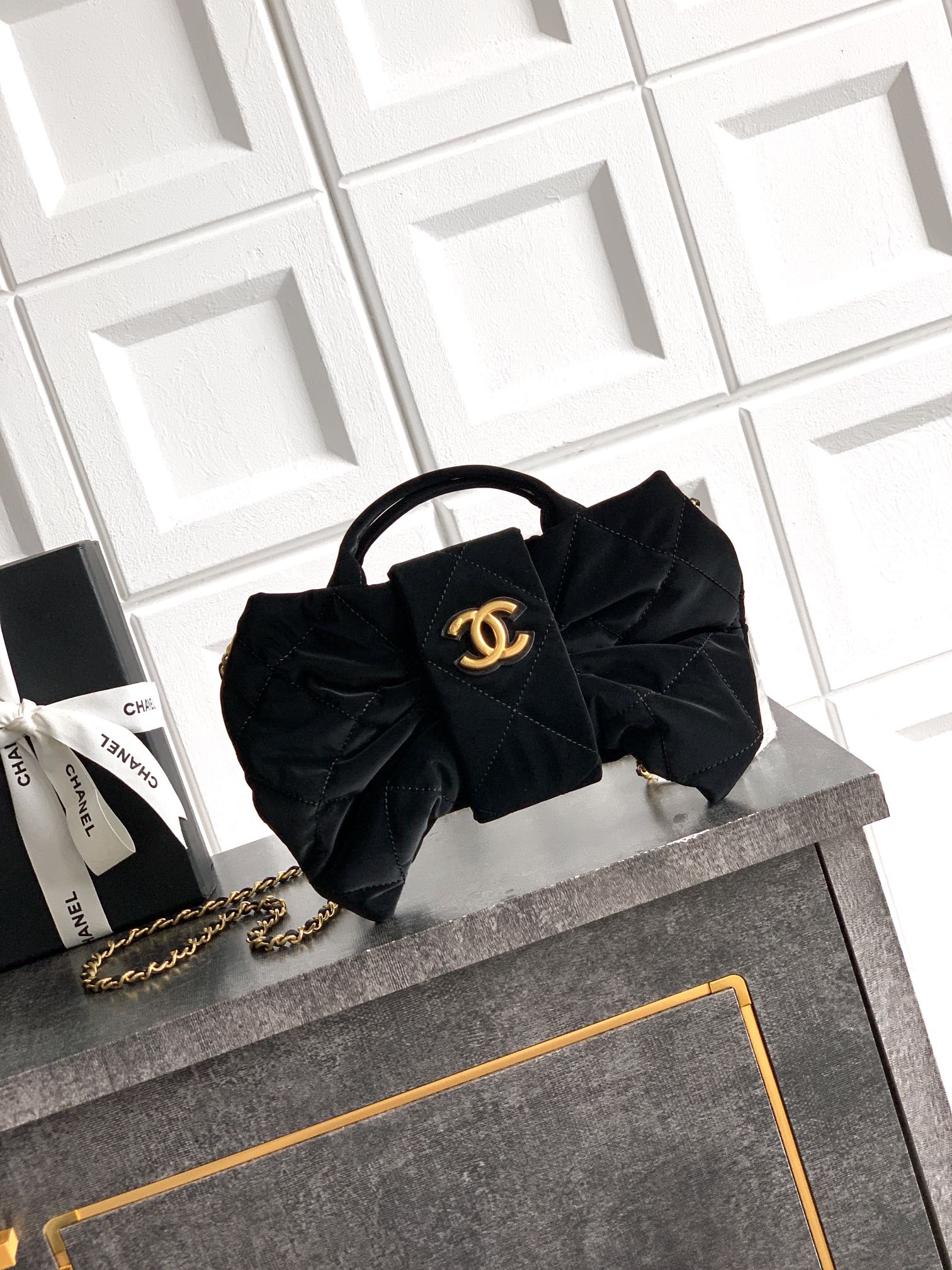 Chanel Female Basic Bag Sheepskin Black Waterproof 26cm-l