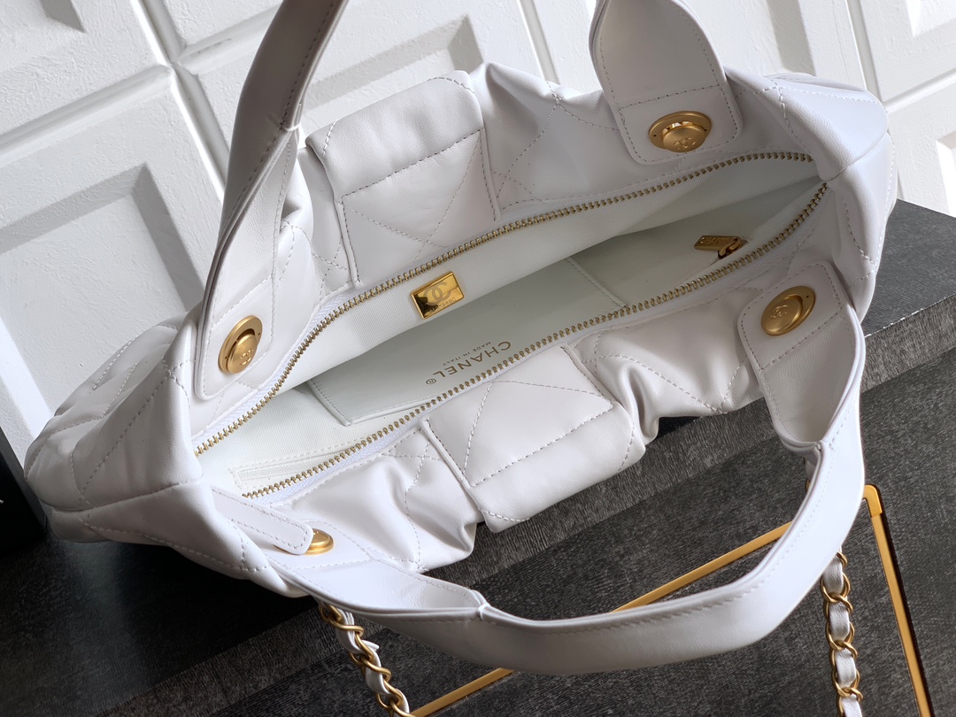 Chanel Female Basic Bag Sheepskin Black Waterproof L