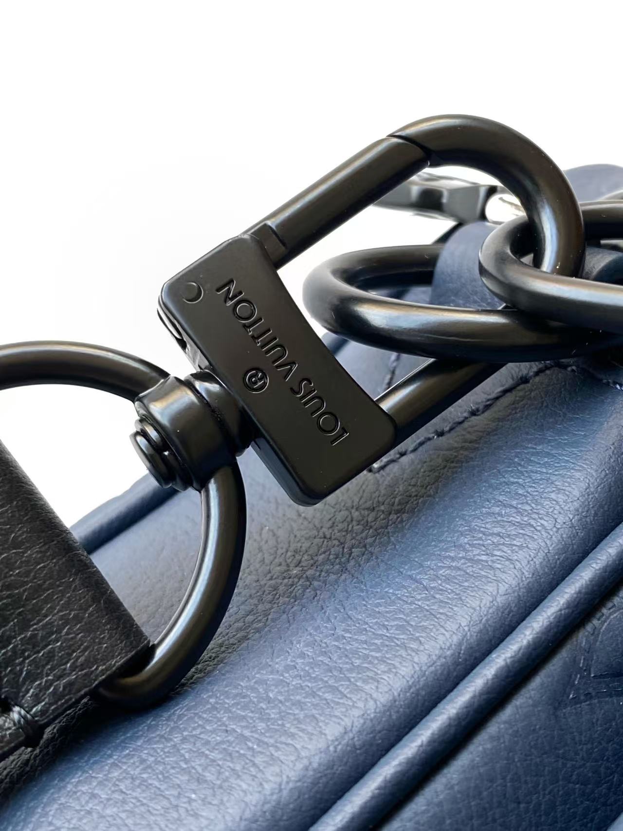 Louis Vuitton Messenger Bag Cow Leather Black M-s