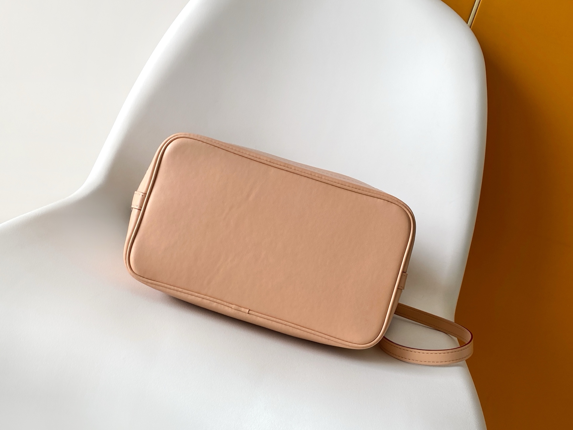 Louis Vuitton Tote Bag Cow Leather Beige M-s