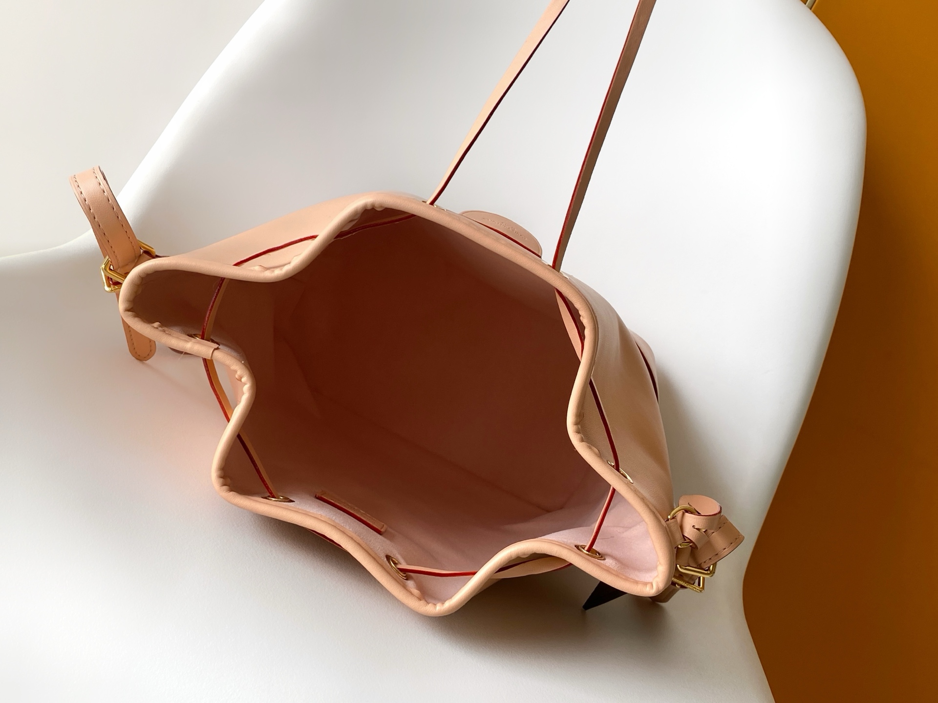 Louis Vuitton Tote Bag Cow Leather Beige M-s