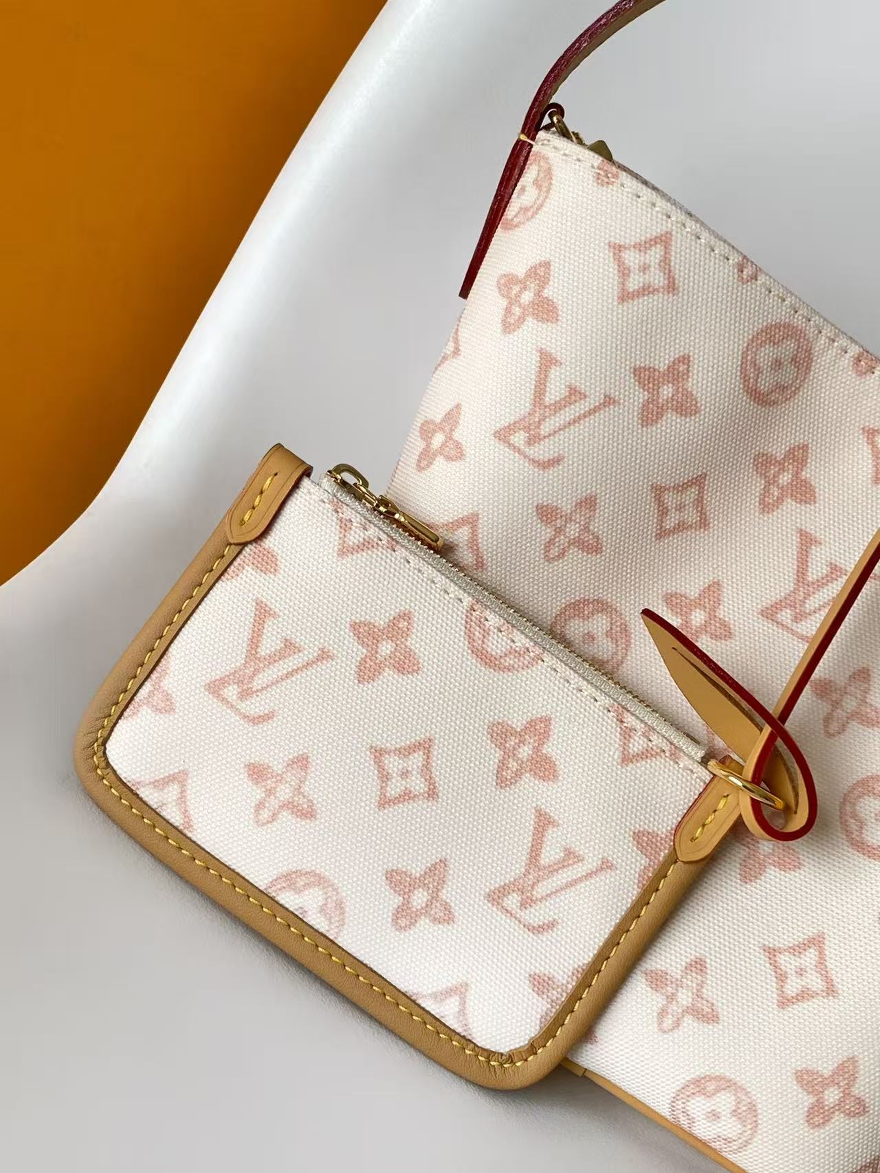 Louis Vuitton Basic Bag Cow Leather M-l