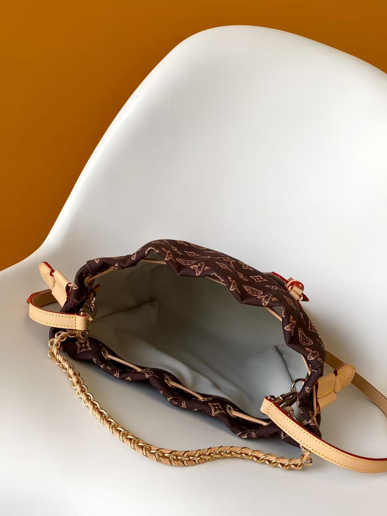 Louis Vuitton Basic Bag Cow Leather M-s