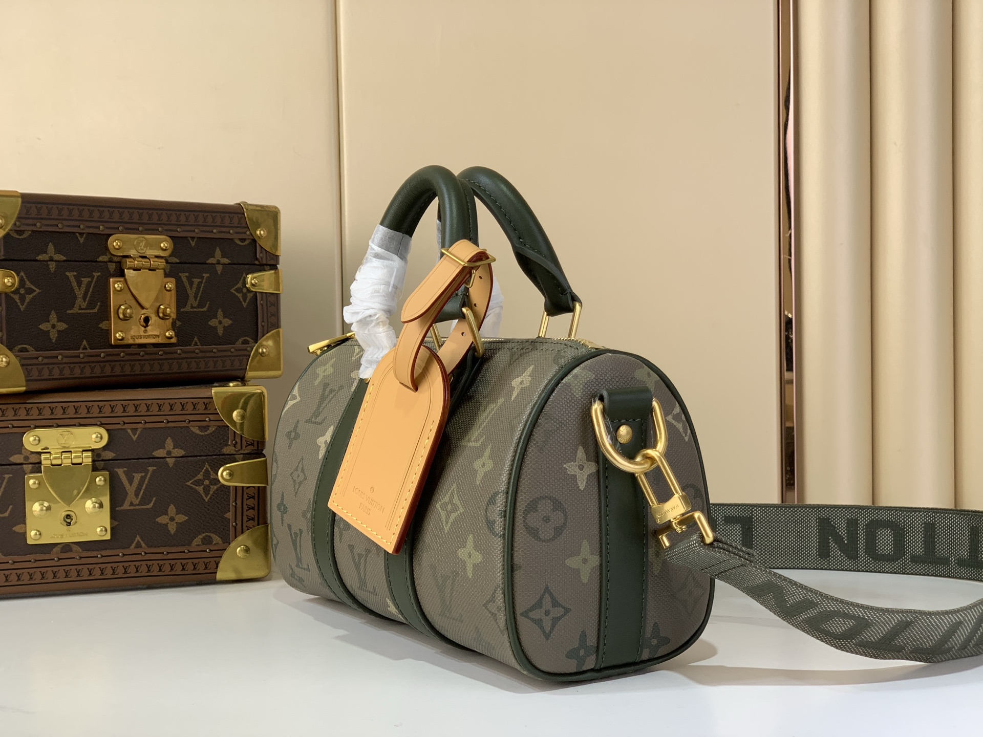Louis Vuitton Basic Bag Canvas Green M-l-s