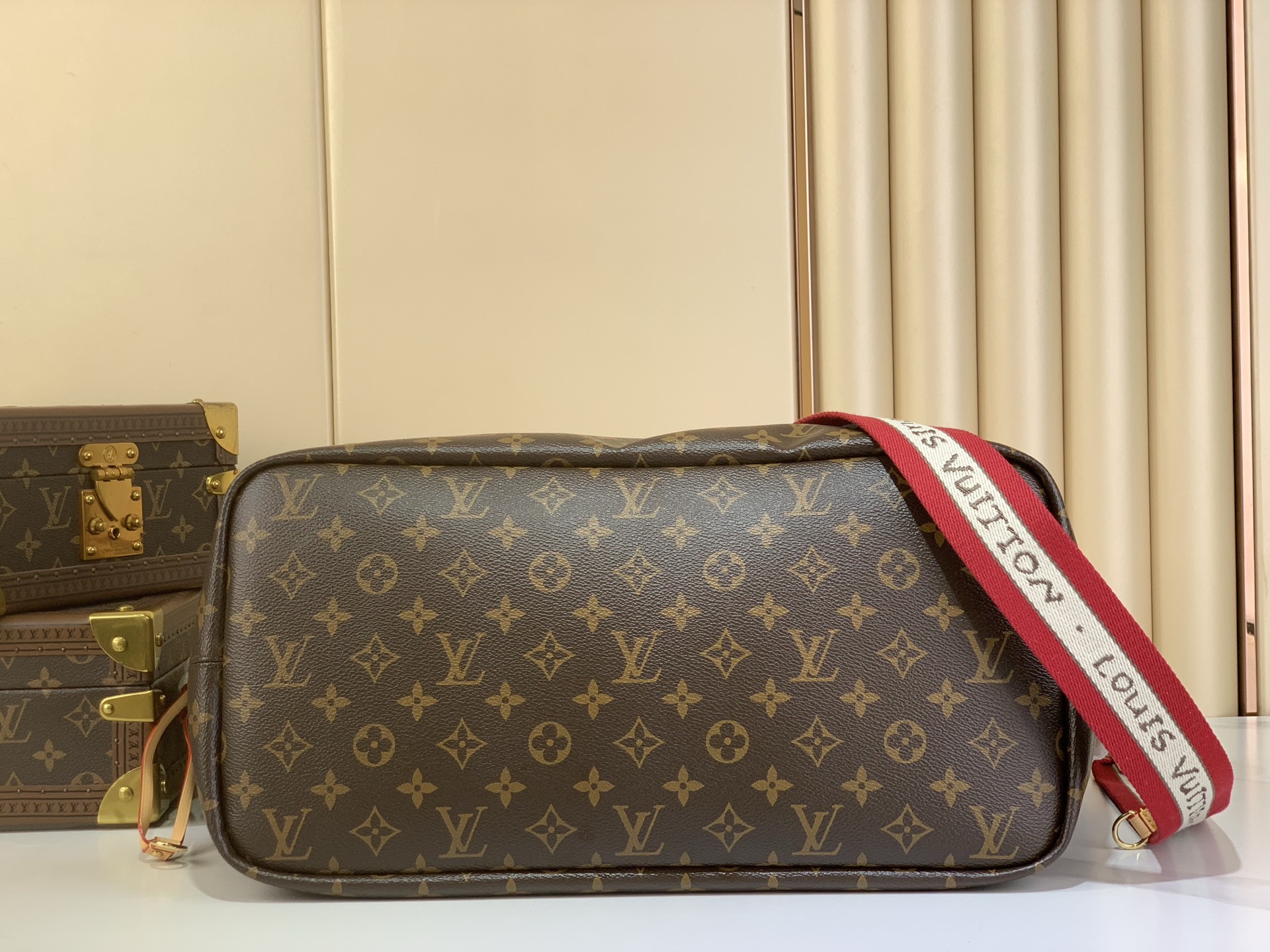 Louis Vuitton Basic Bag Canvas M-l-s