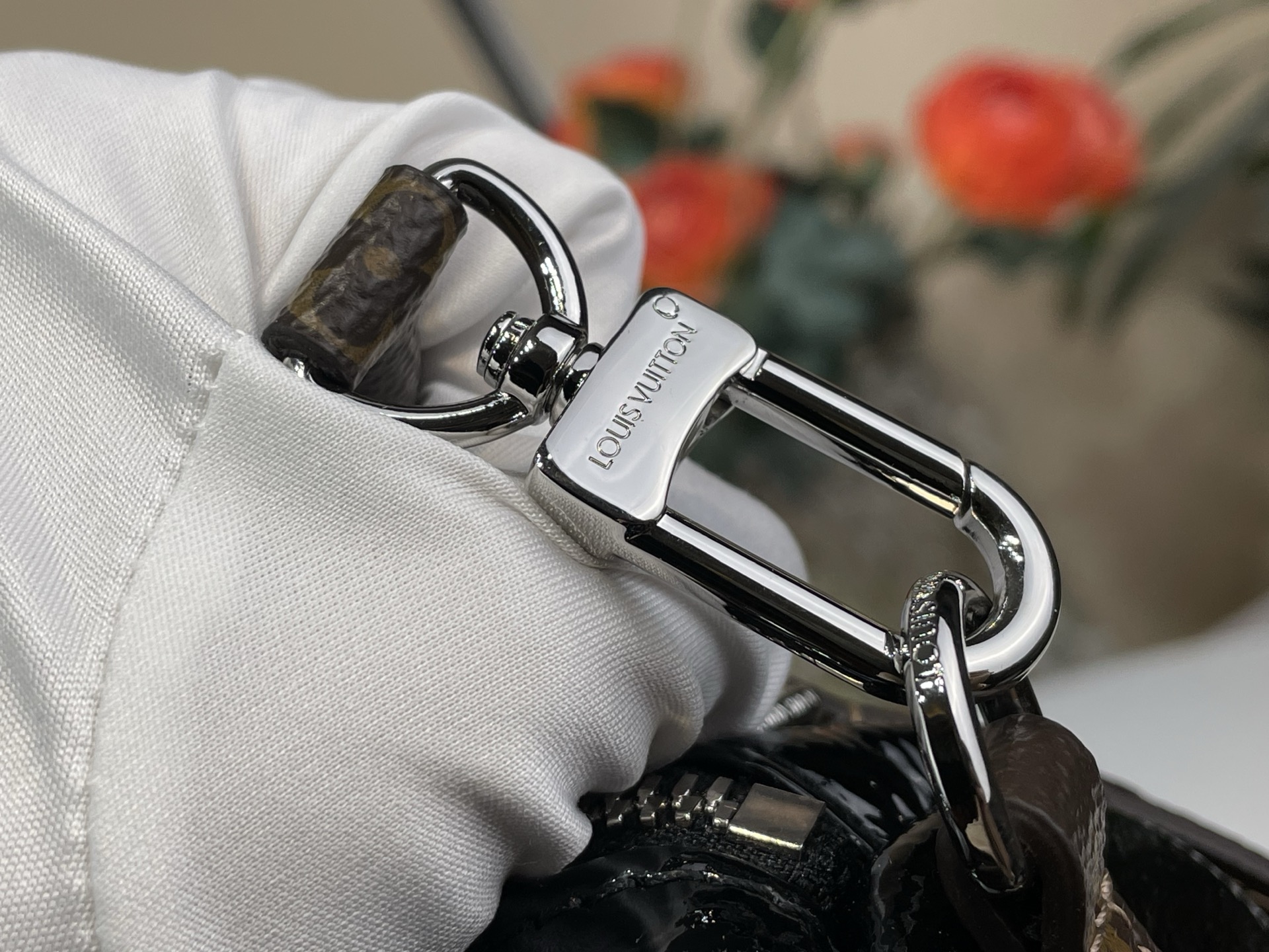 Louis Vuitton Basic Bag Cow Leather Black M-l-s