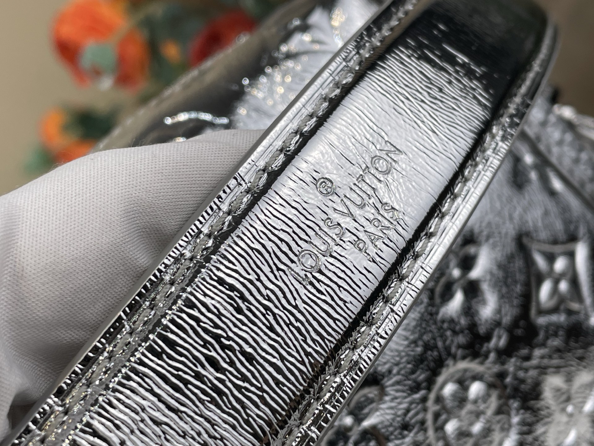 Louis Vuitton Basic Bag Silver M-l-s