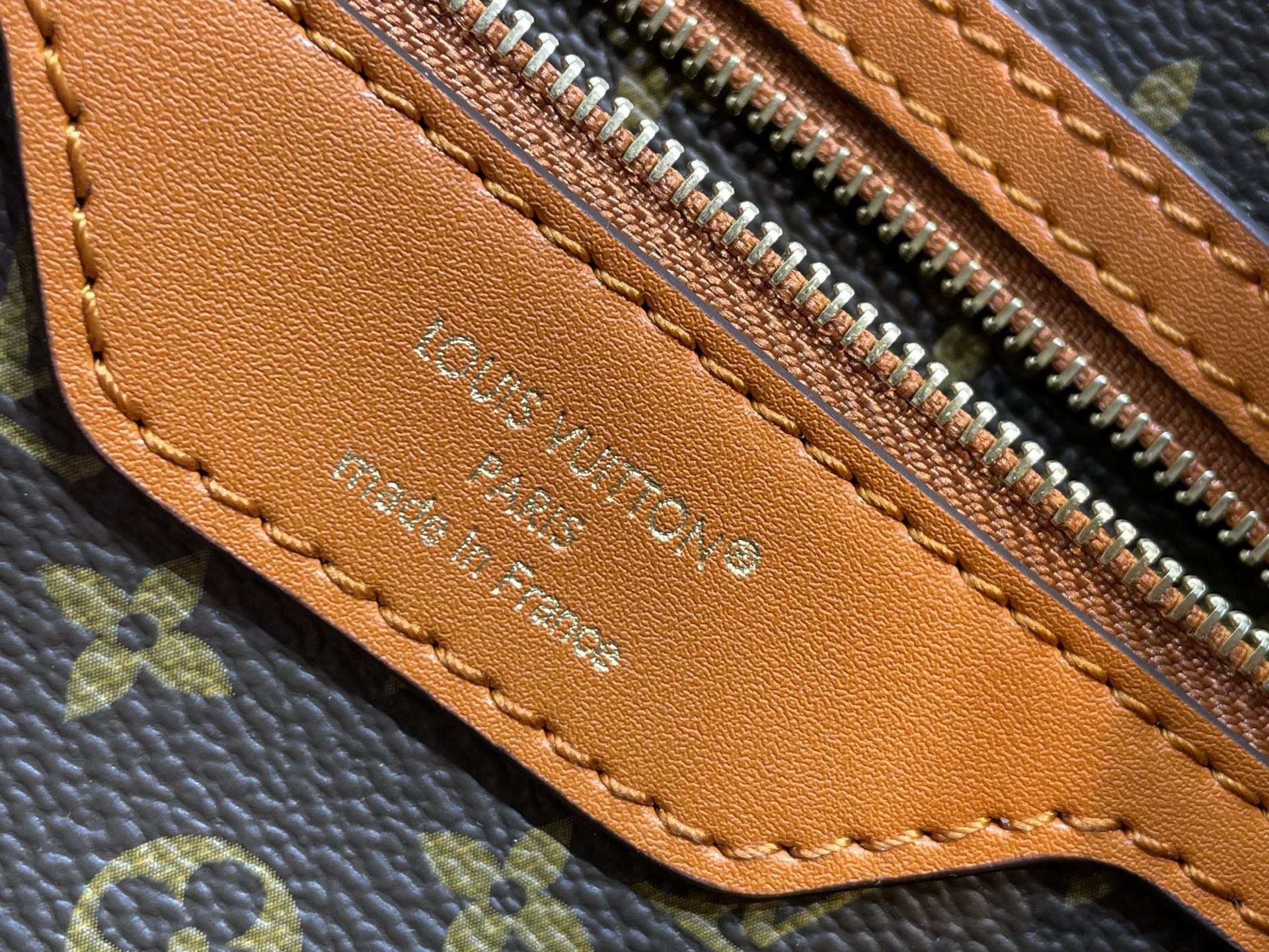 Louis Vuitton Basic Bag Canvas Black M-30cm-s