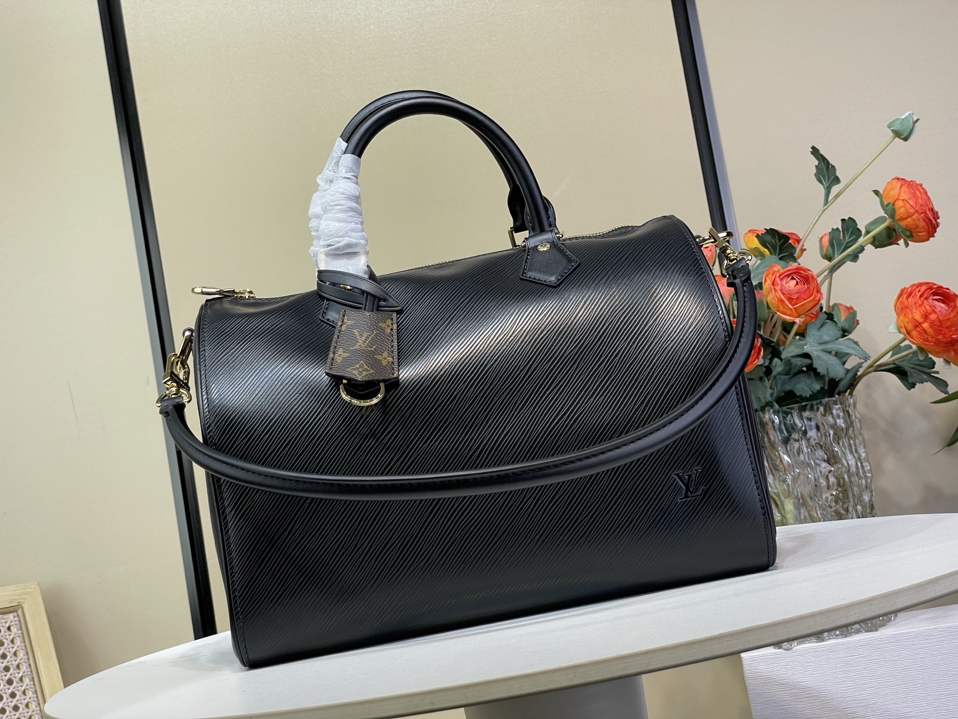 Louis Vuitton Basic Bag Canvas Black M-30cm-s