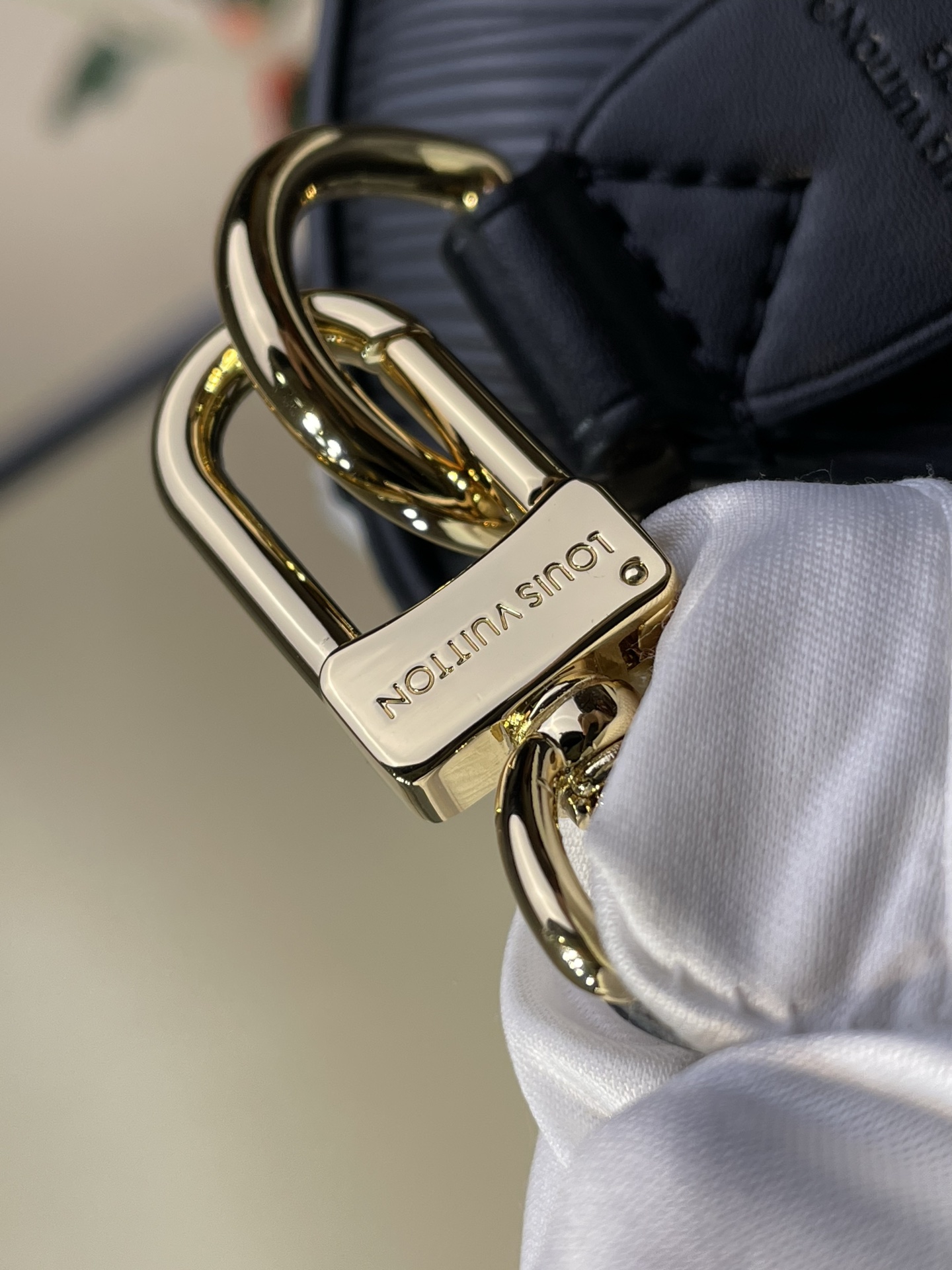 Louis Vuitton Basic Bag Canvas Black M-30cm-s