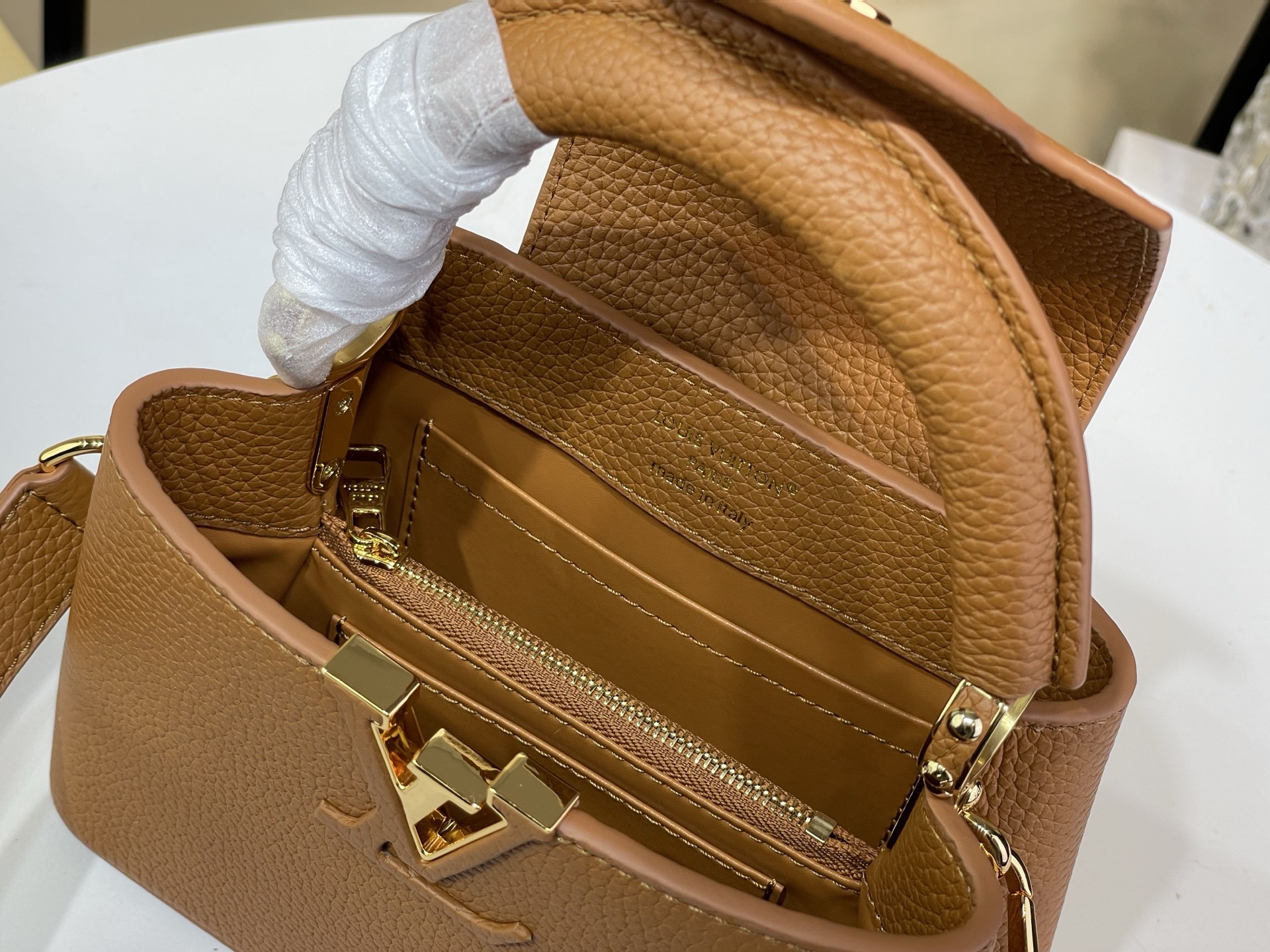 Louis Vuitton Basic Bag Brown M-l-s