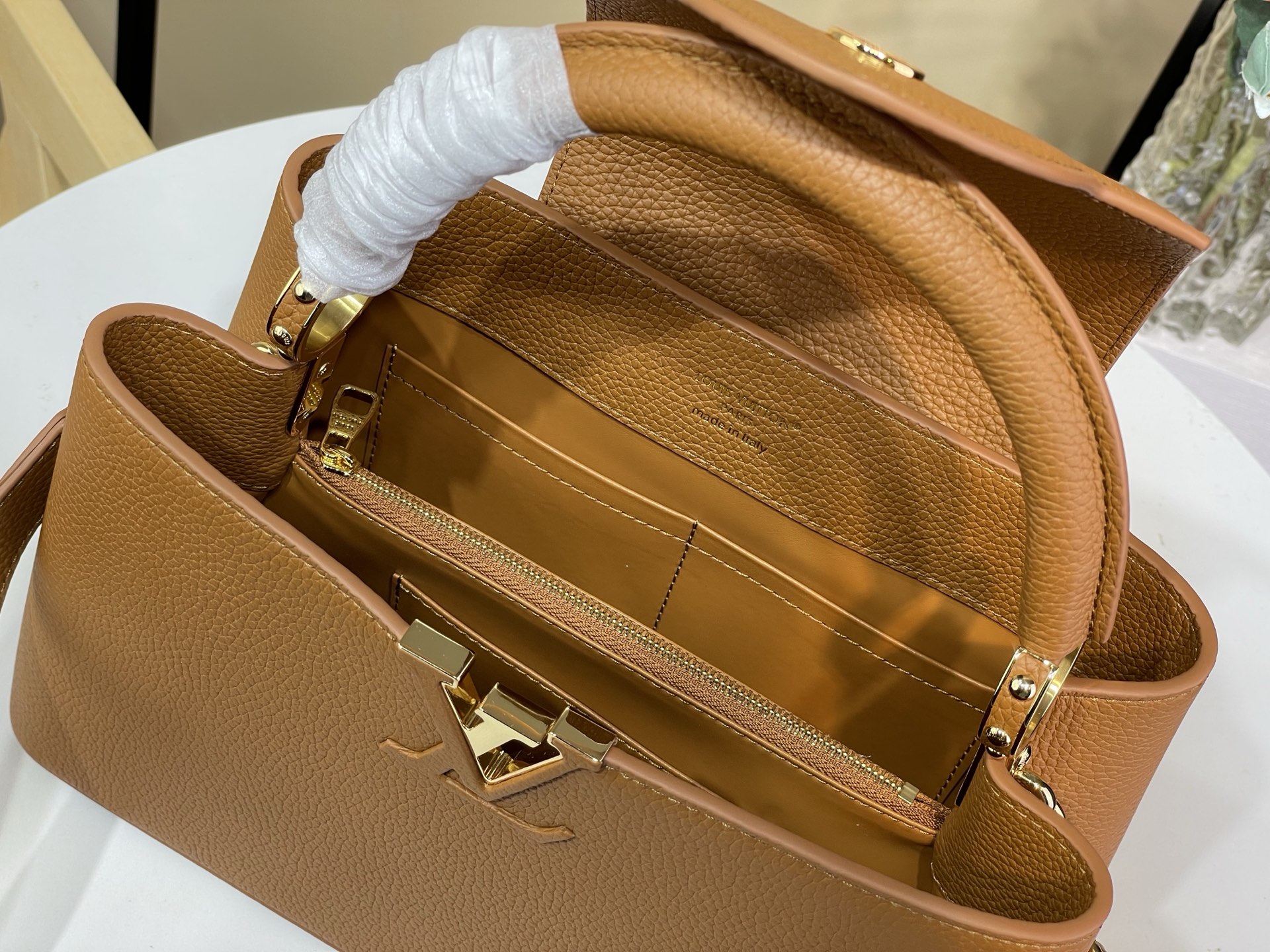 Louis Vuitton Basic Bag Brown M-l-s