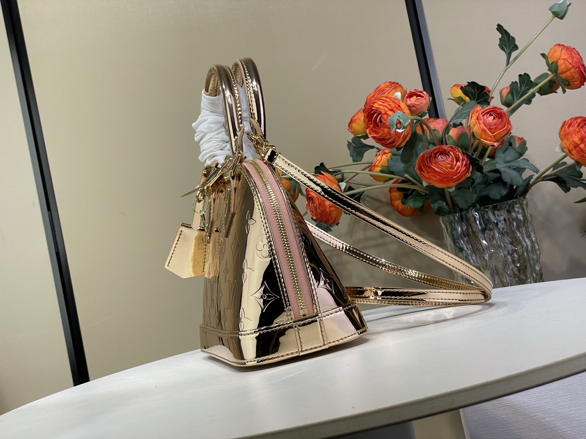 Louis Vuitton Basic Bag Canvas Silver M-l