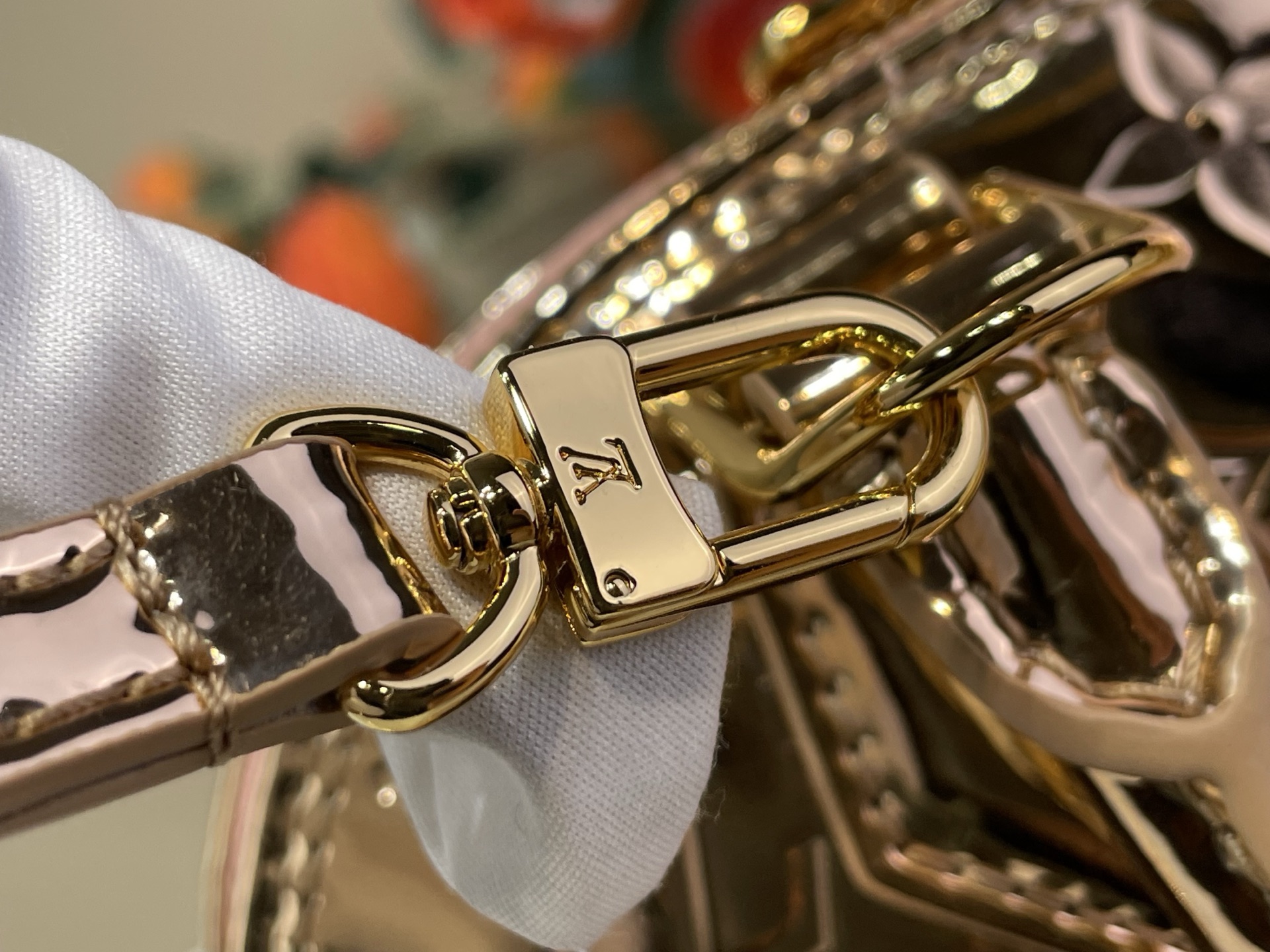 Louis Vuitton Basic Bag Canvas Silver M-l