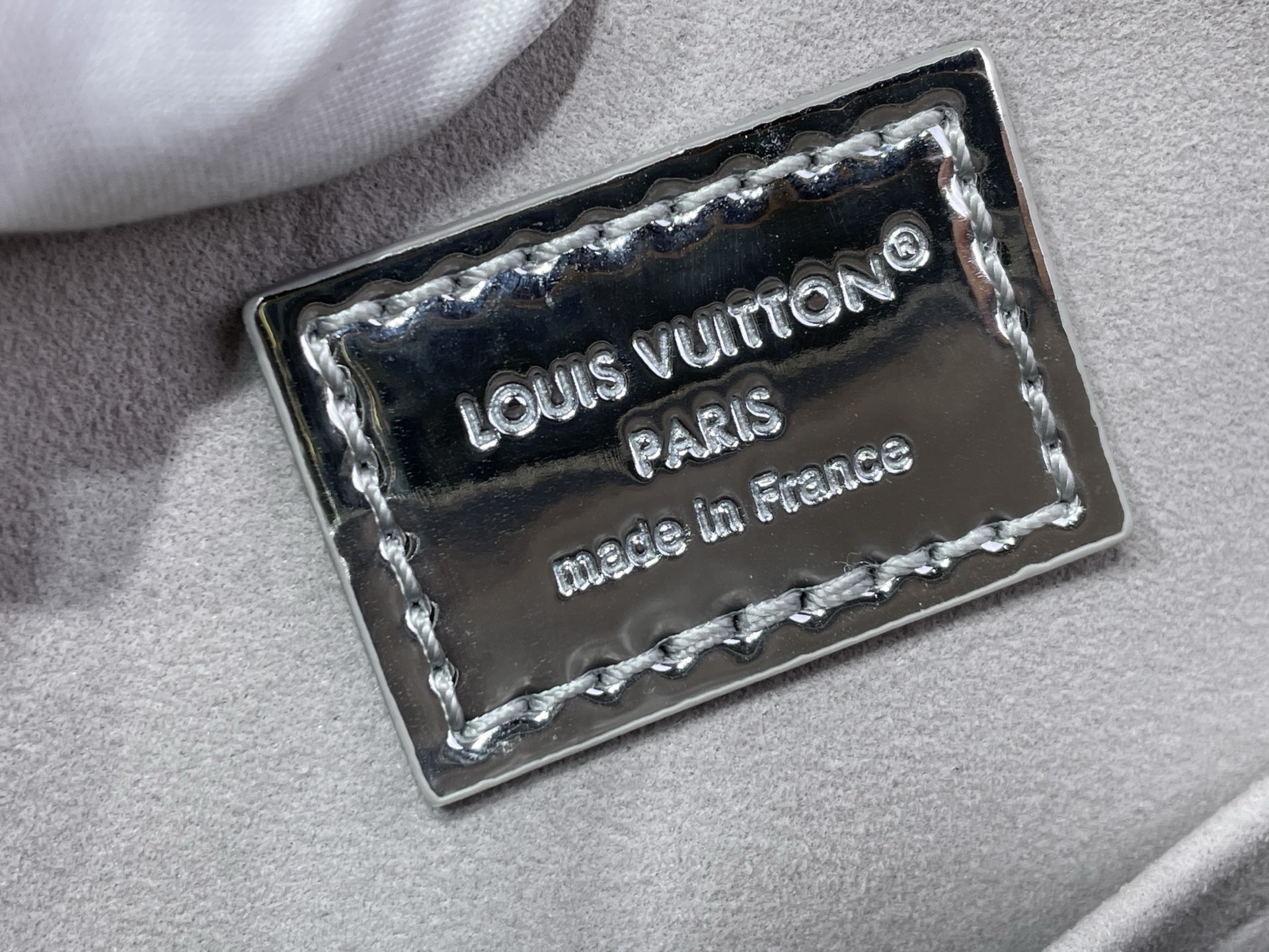 Louis Vuitton Basic Bag Canvas Silver M-l
