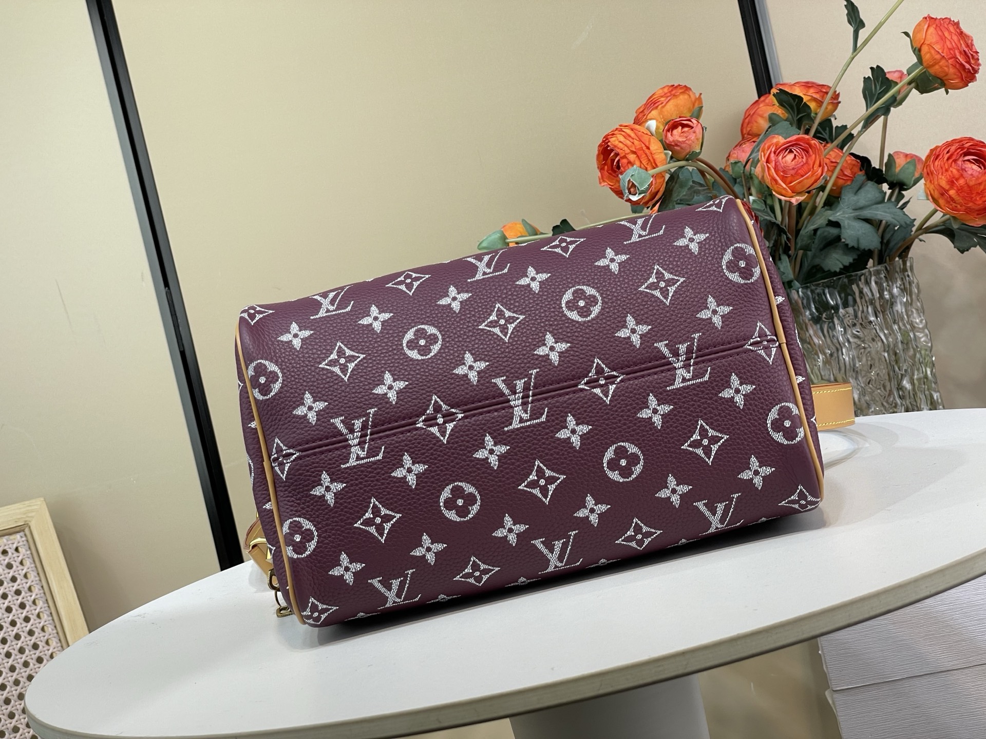 Louis Vuitton Basic Bag Cow Leather M-l-s