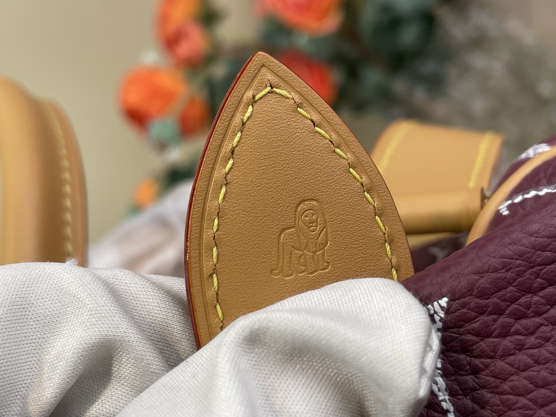 Louis Vuitton Basic Bag Cow Leather M-l-s