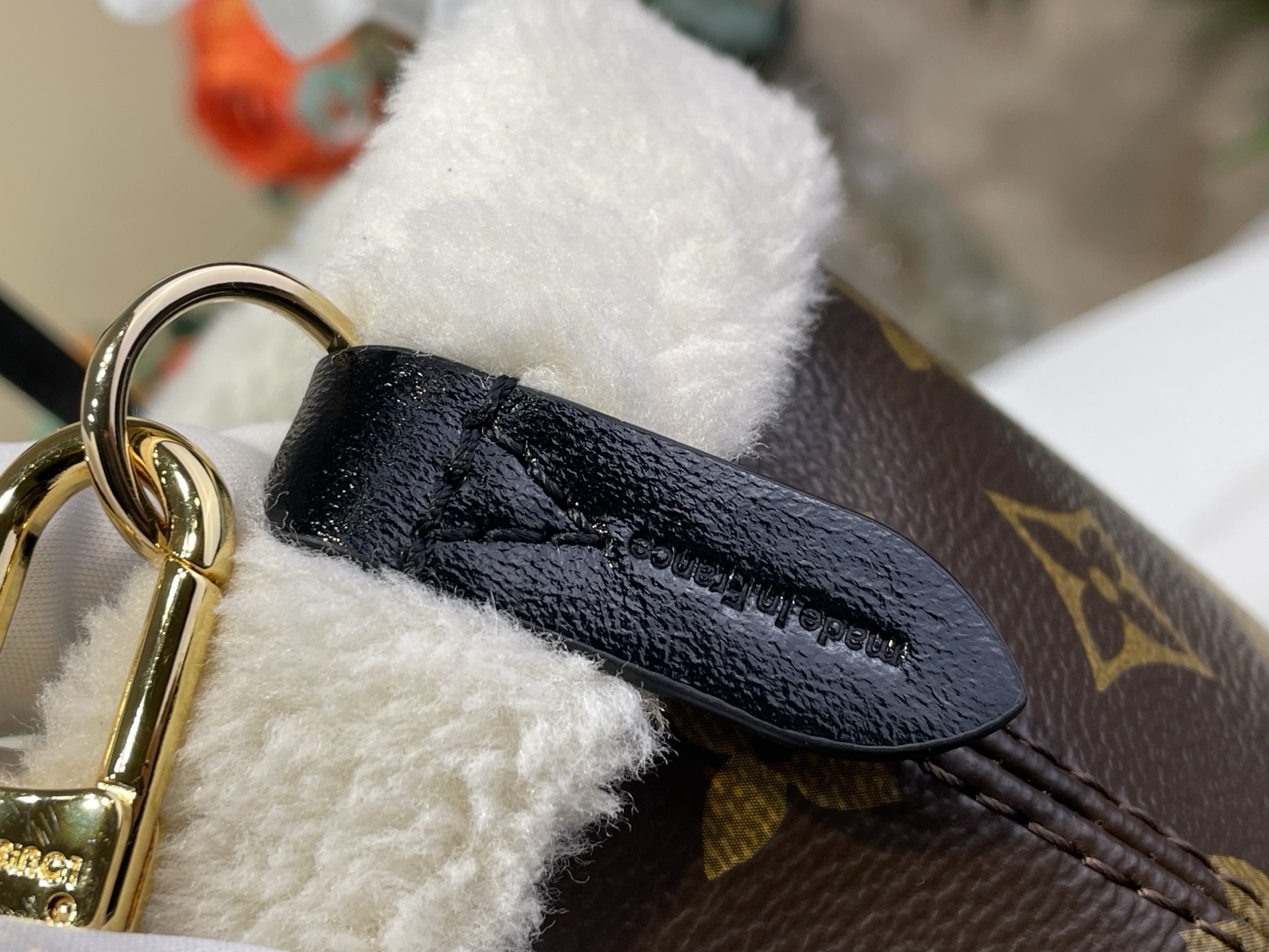 Louis Vuitton Basic Bag Canvas M-l-s