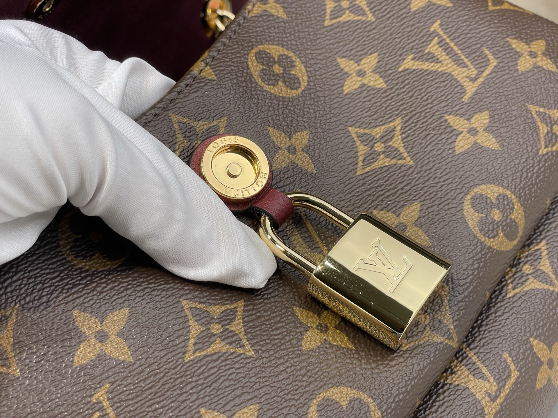 Louis Vuitton Basic Bag Canvas Black M-l-s