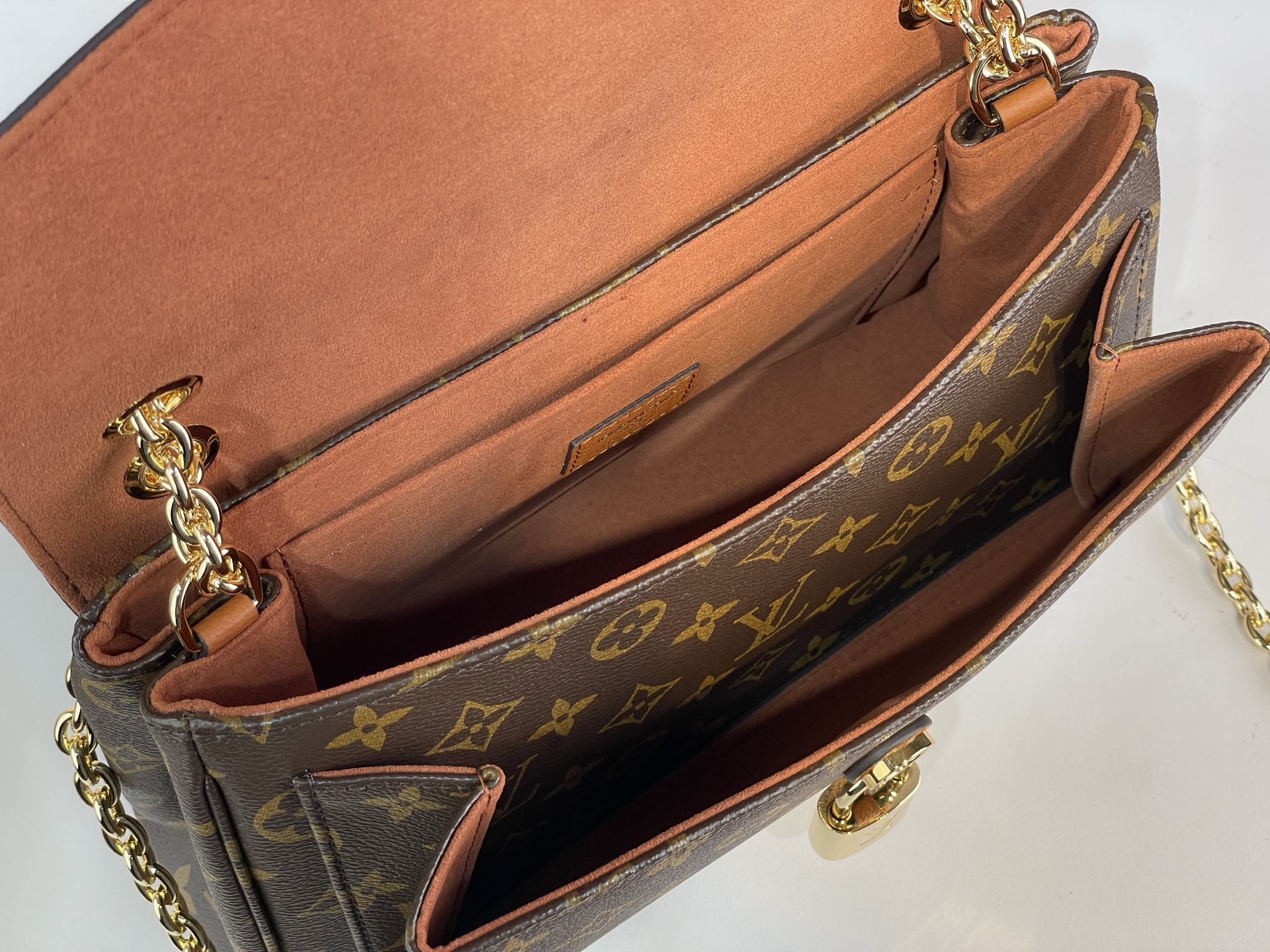 Louis Vuitton Basic Bag Canvas Black M-l-s