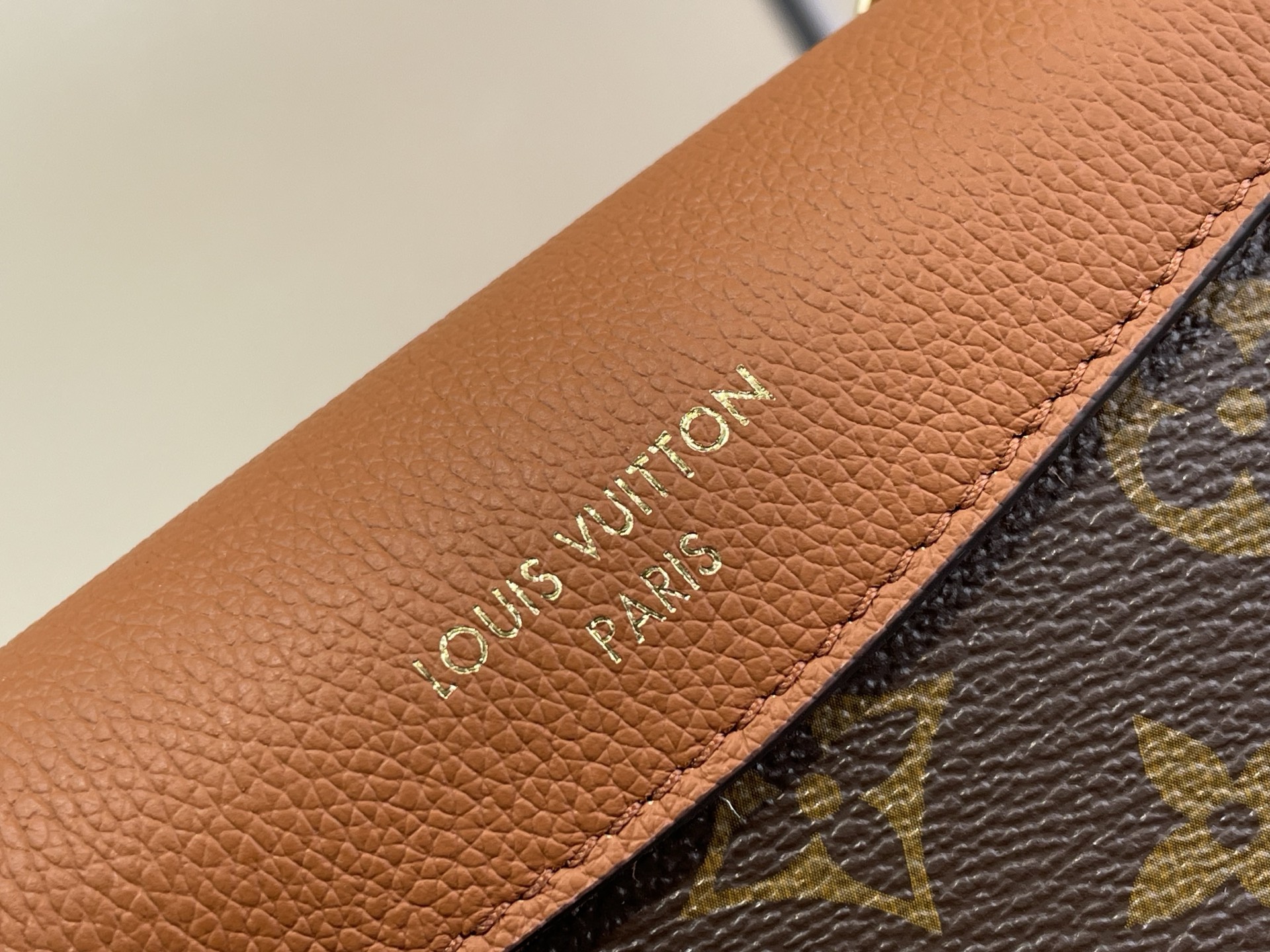 Louis Vuitton Basic Bag Canvas Black M-l-s