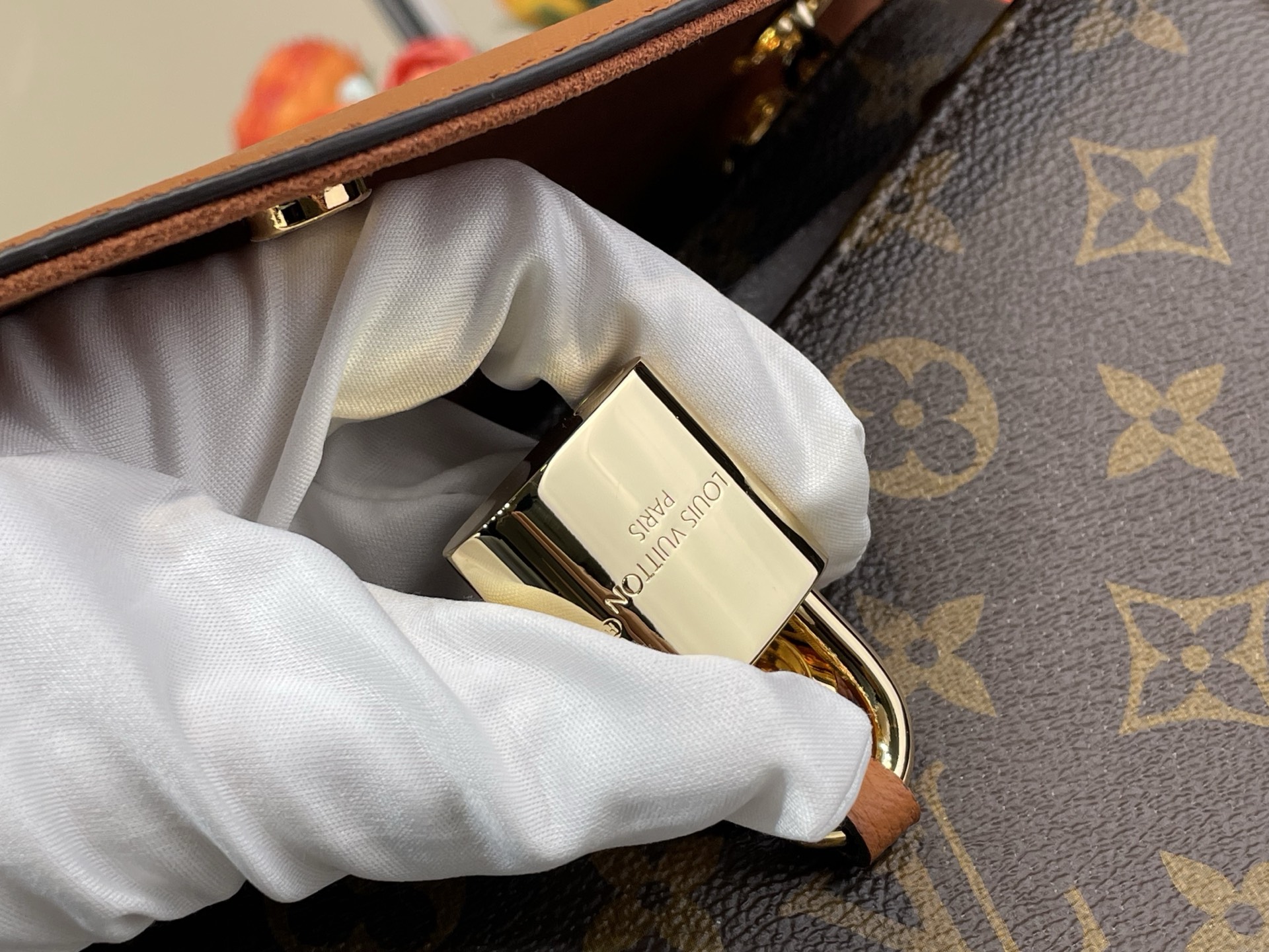 Louis Vuitton Basic Bag Canvas Black M-l-s