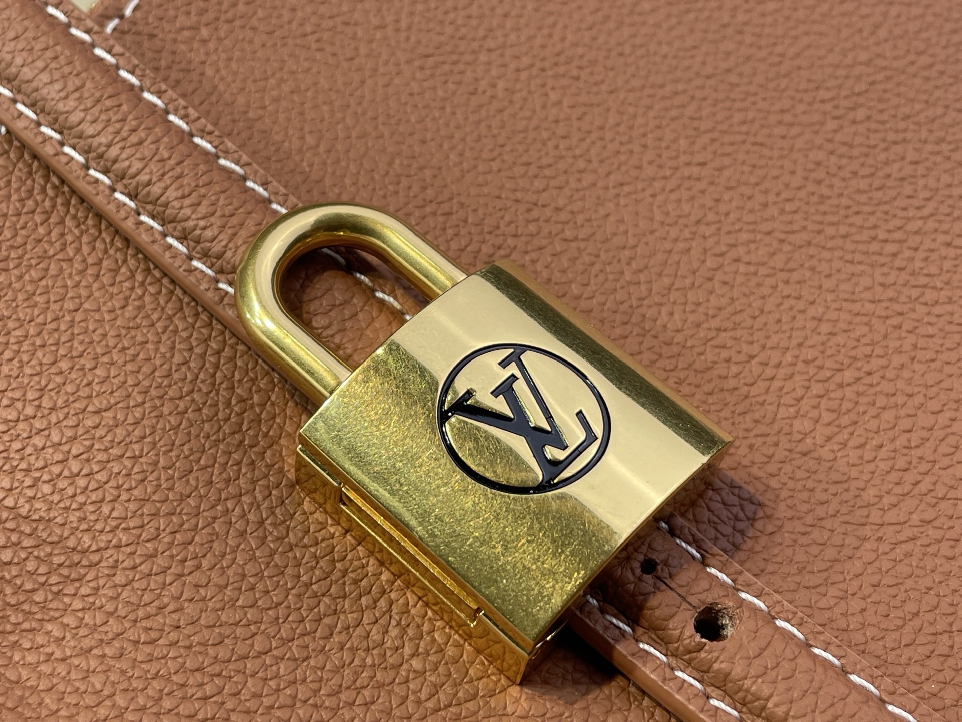 Louis Vuitton Basic Bag Cow Leather Black Large Capacity M-l-s